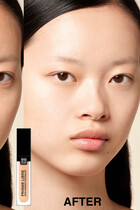 Prisme Libre Skin-Caring Concealer