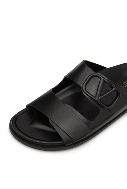 Valentino Garavani Vlogo Signature Slides