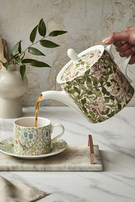 Morris & Co Honeysuckle Teapot