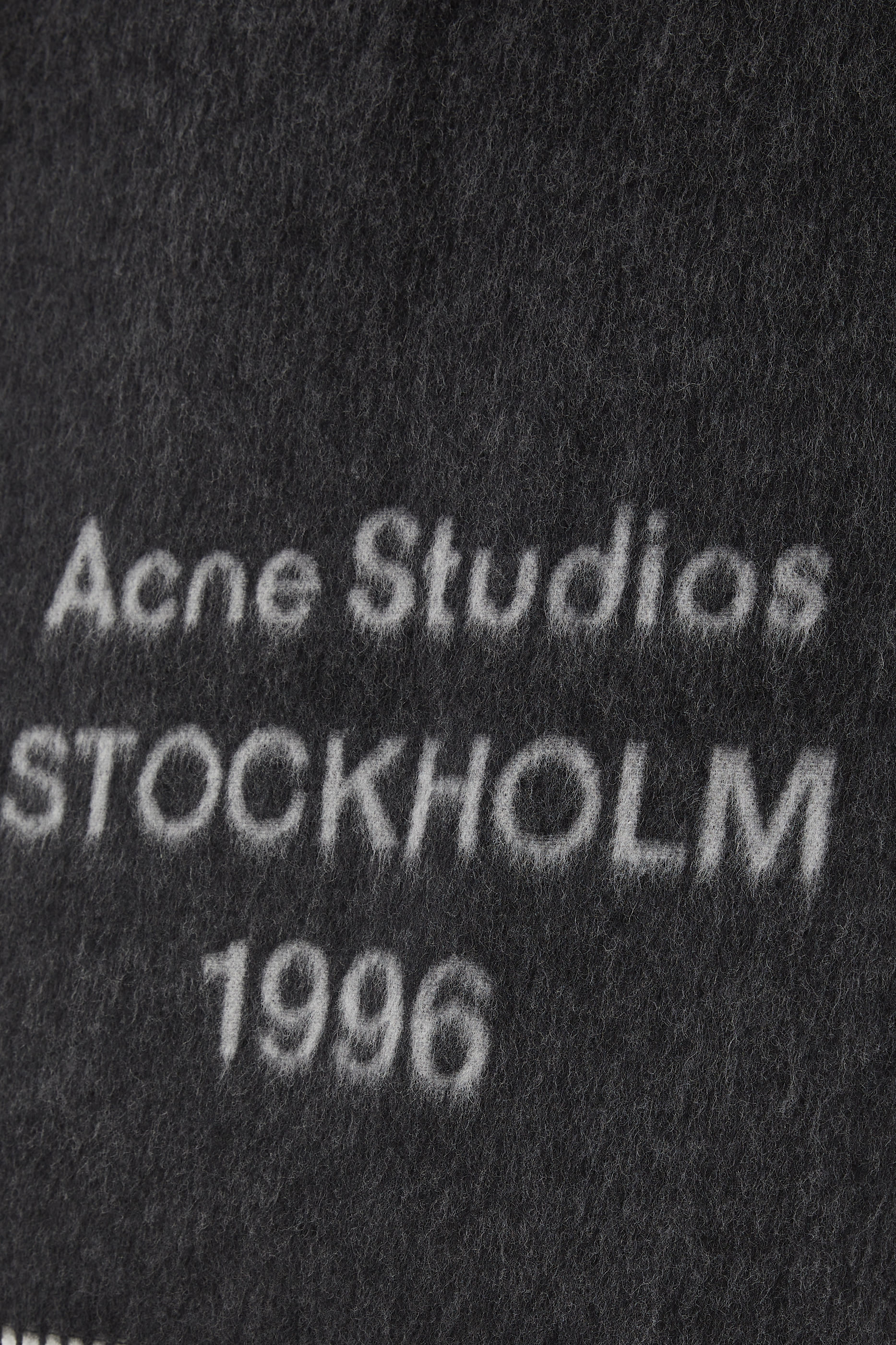 Venus 1996 RWS Scarf