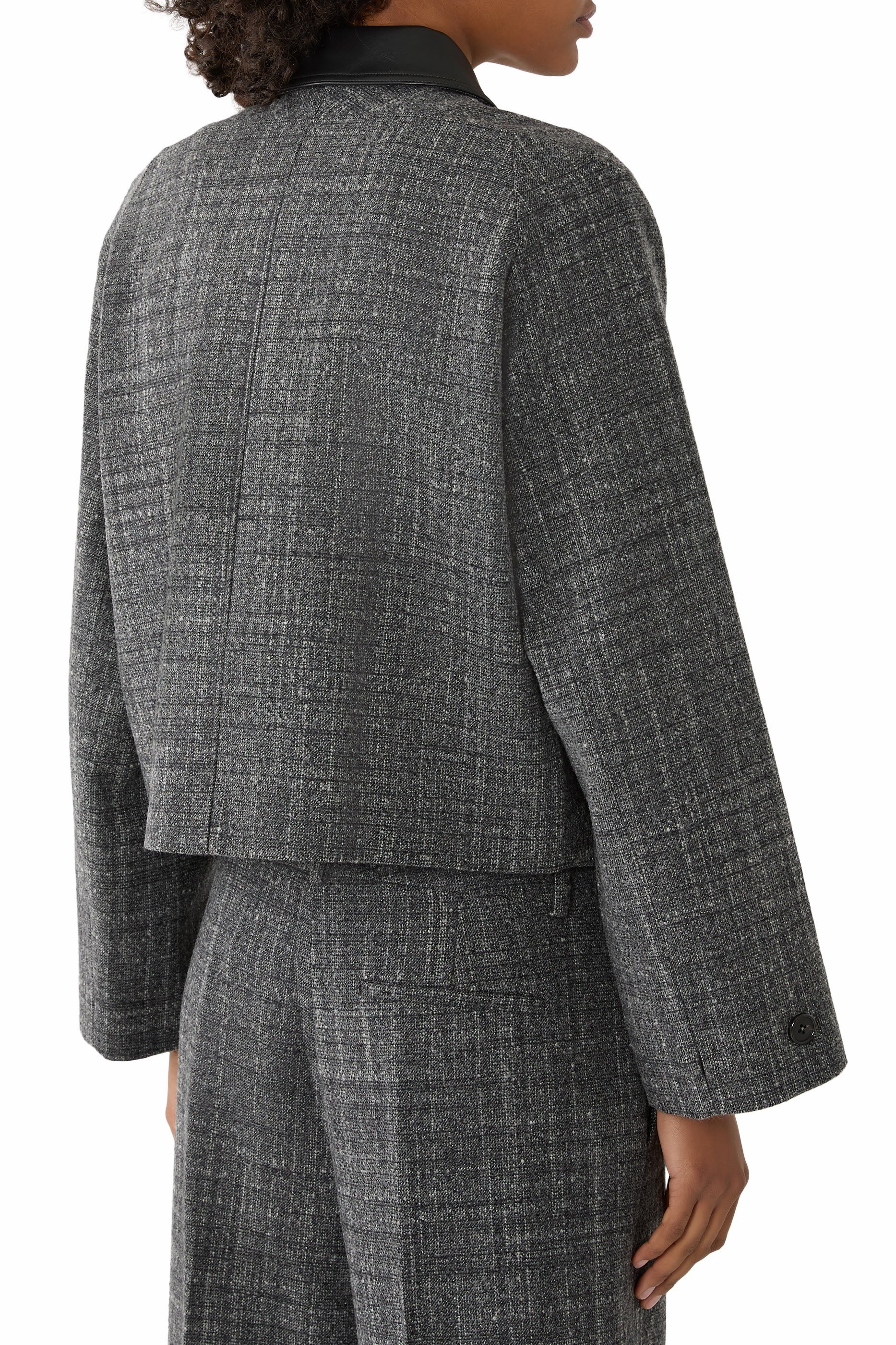 Curve Sleeve Jacket in Malfile Wool