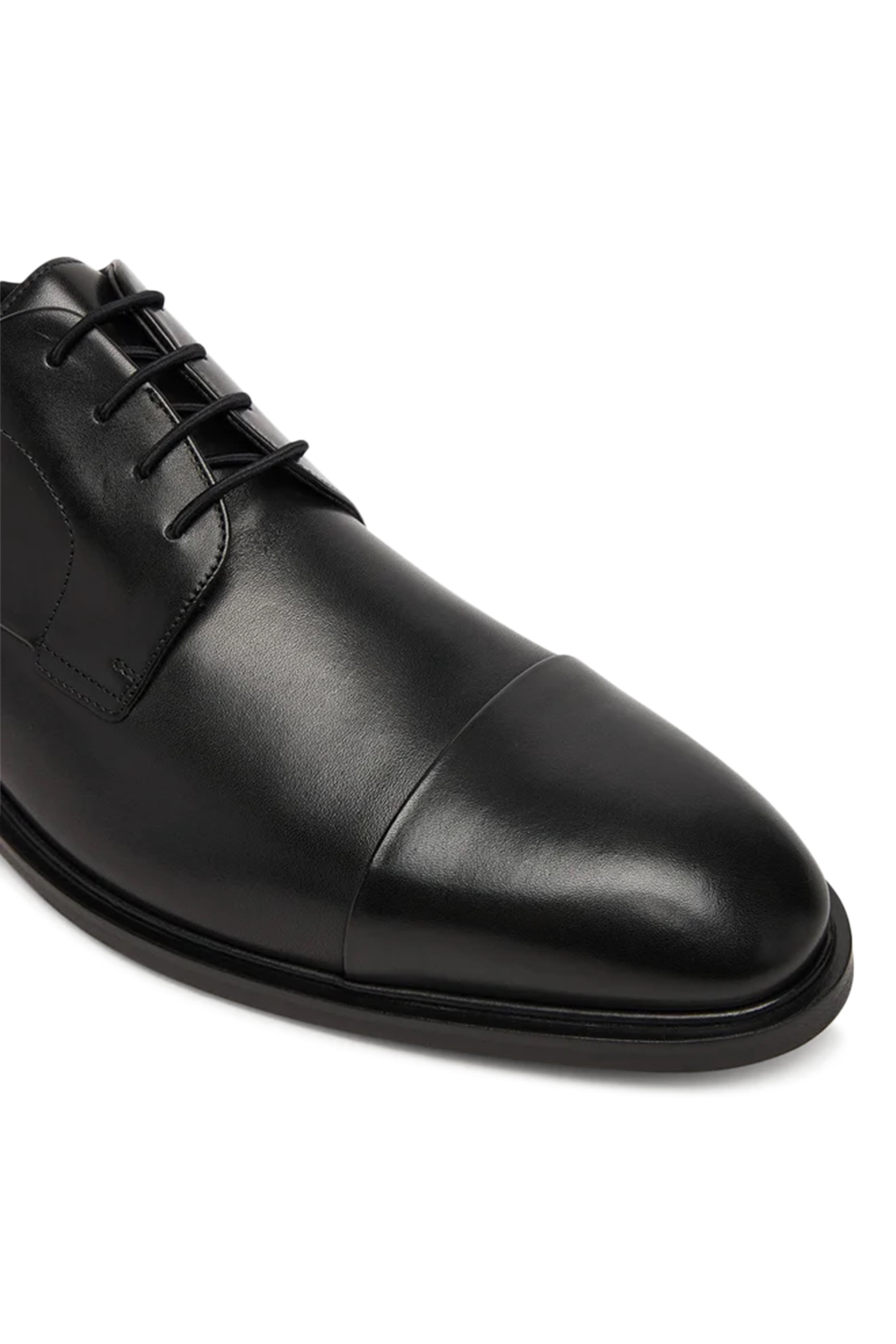 Cap-Toe Derby Shoes