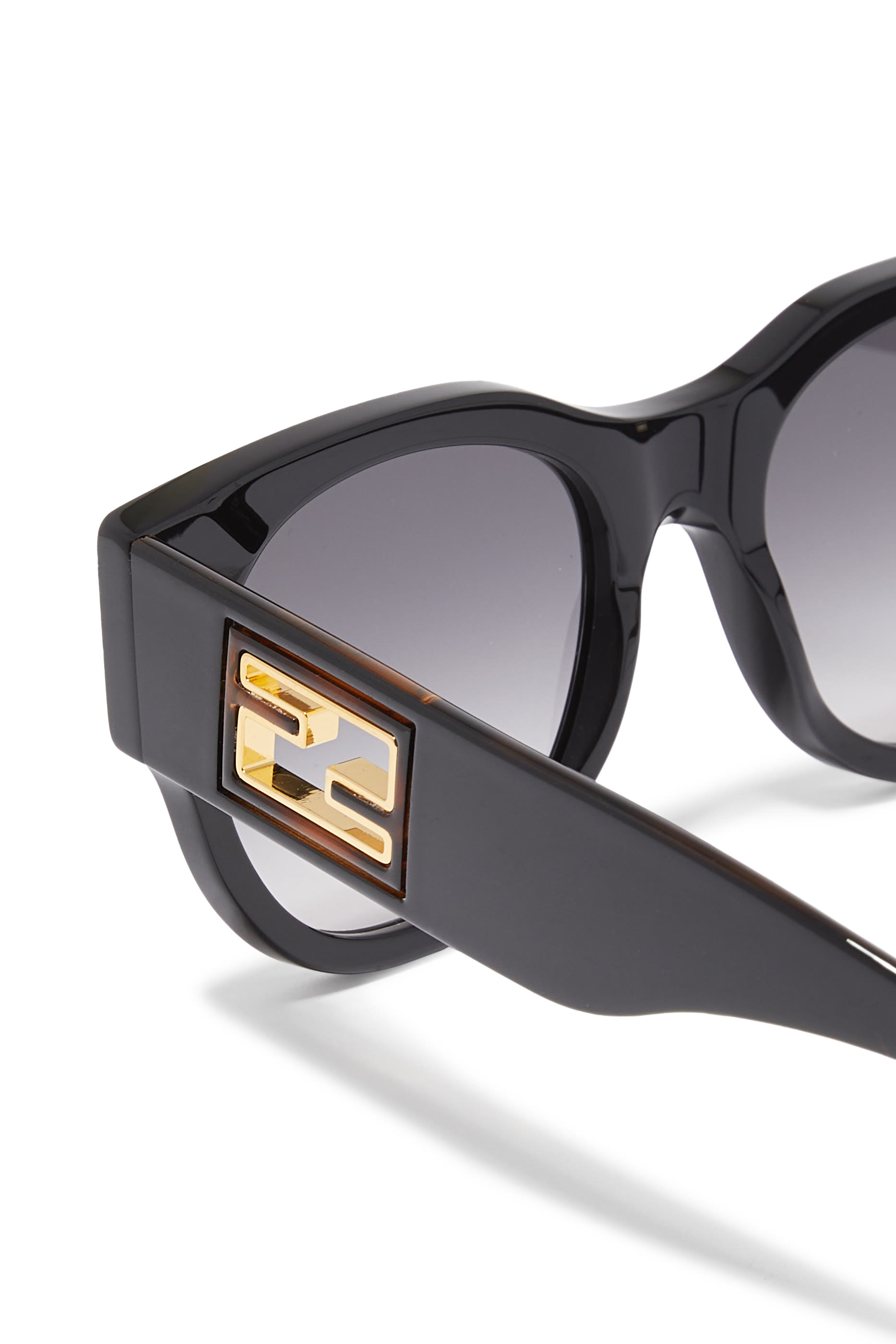 Baguette Black Round Sunglasses