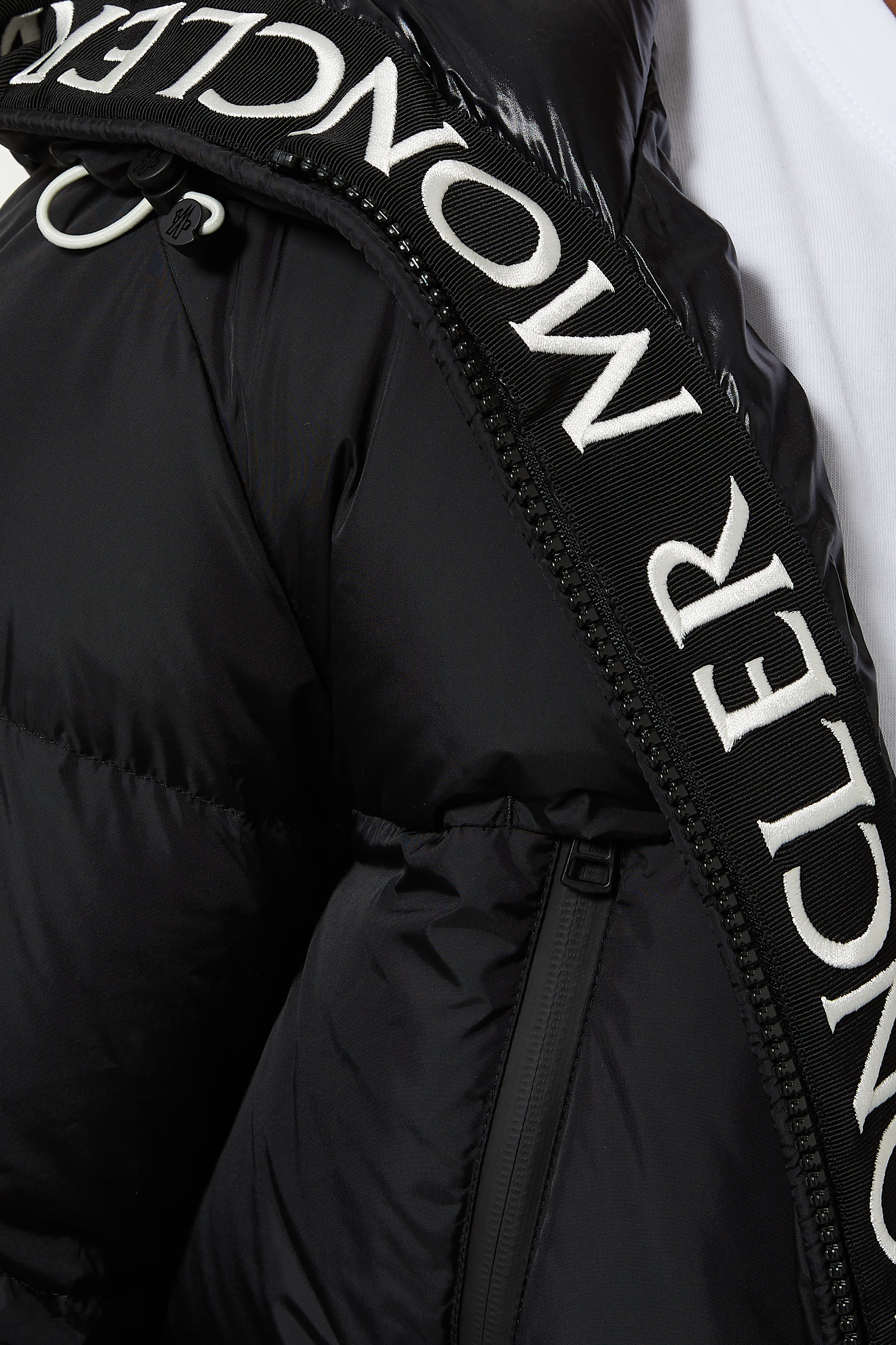 Montcla Padded Jacketa