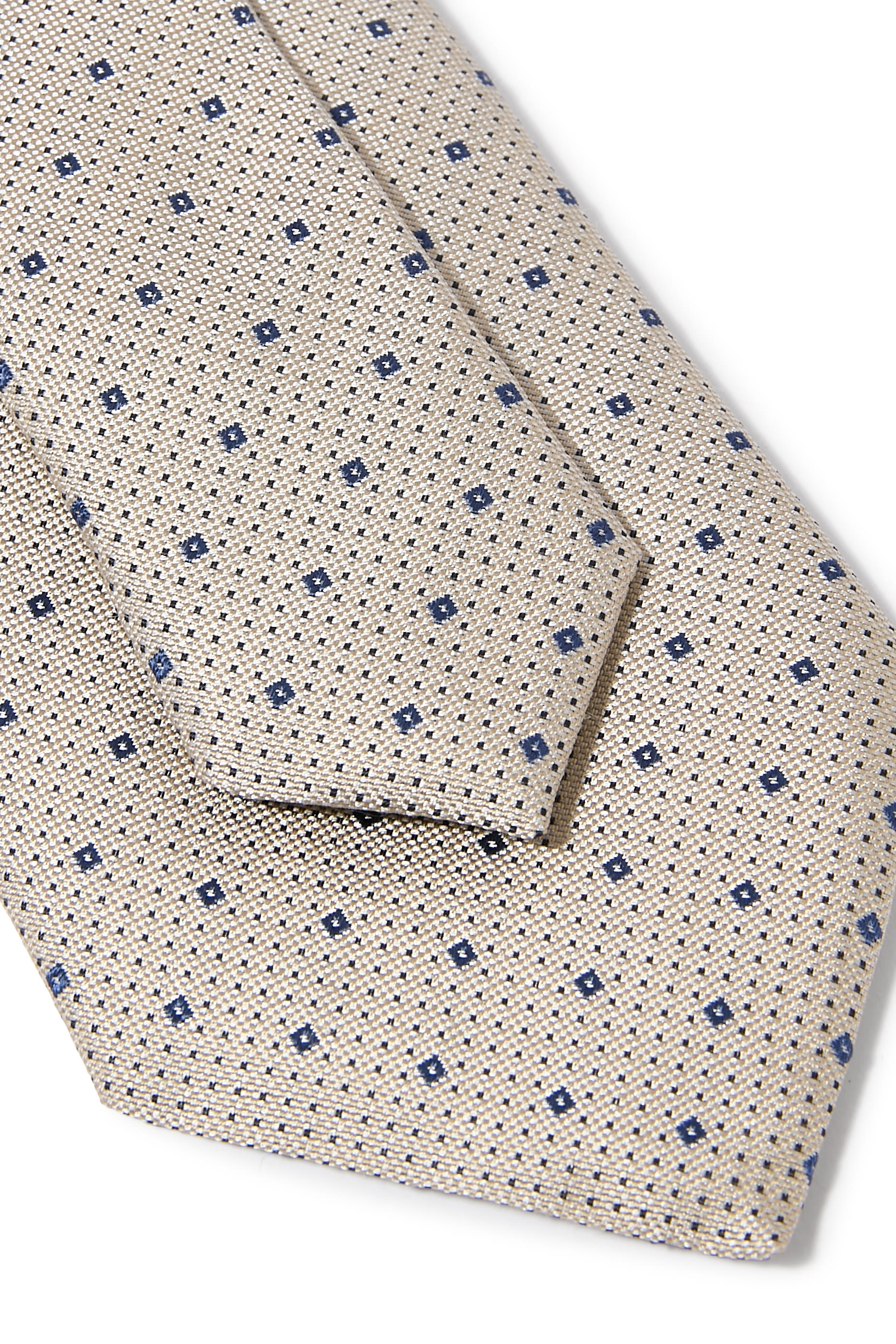Silk-Blend Tie with Jacquard Pattern