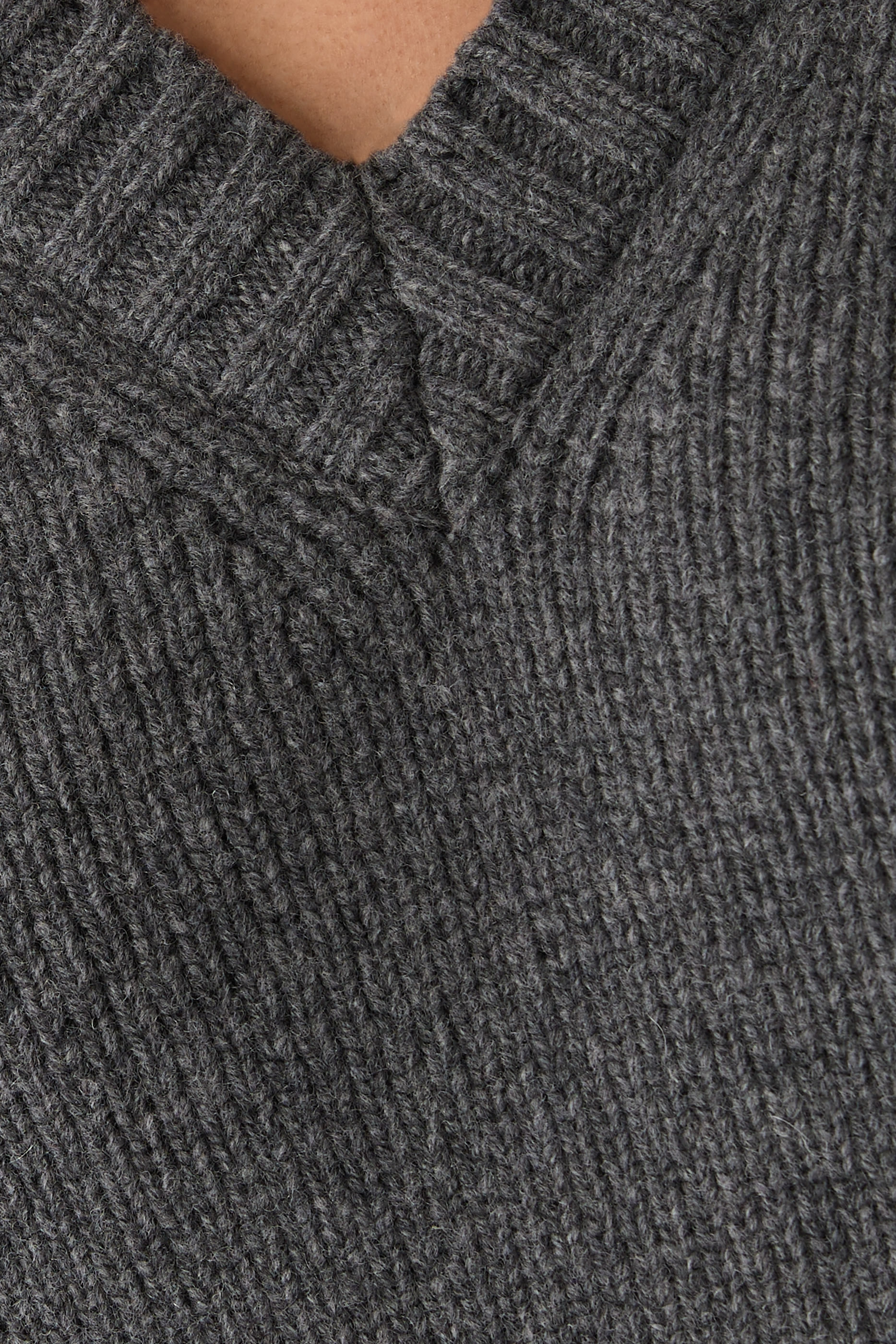  Compact V-Neck Jumper