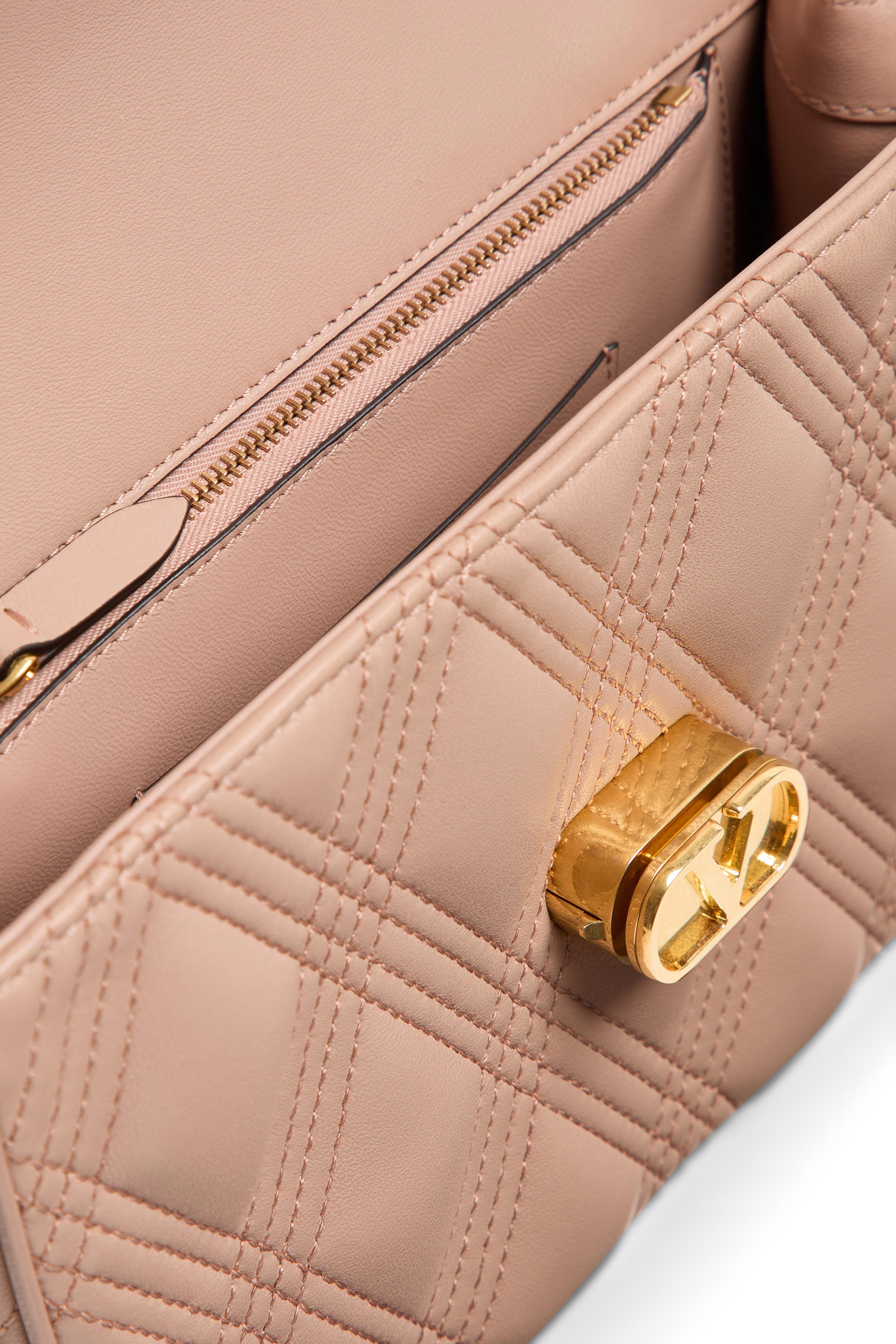 Quiltie 67 Medium Shoulder Bag