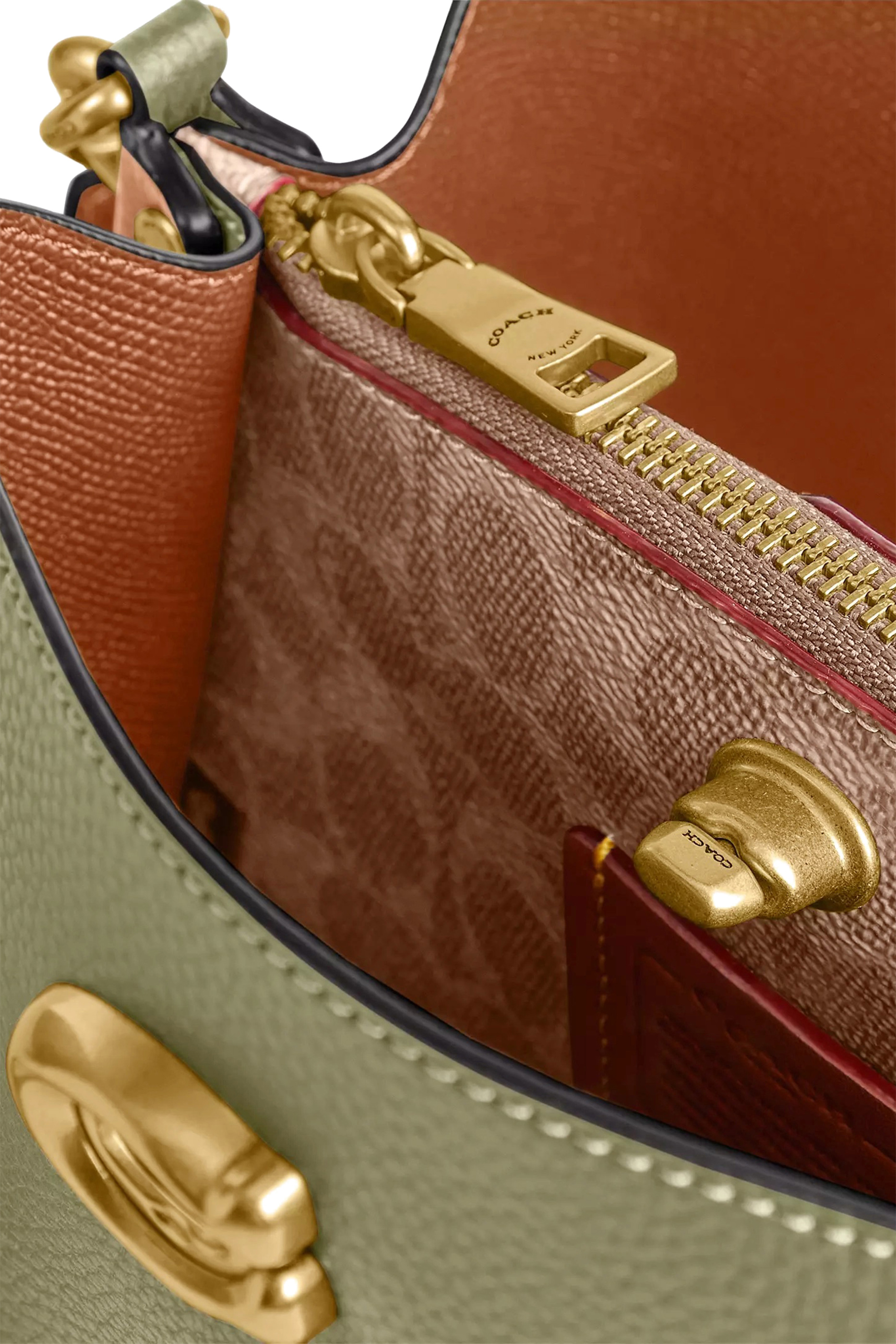 Willow Shoulder Bag in Colorblock With Signature Canvas Interior