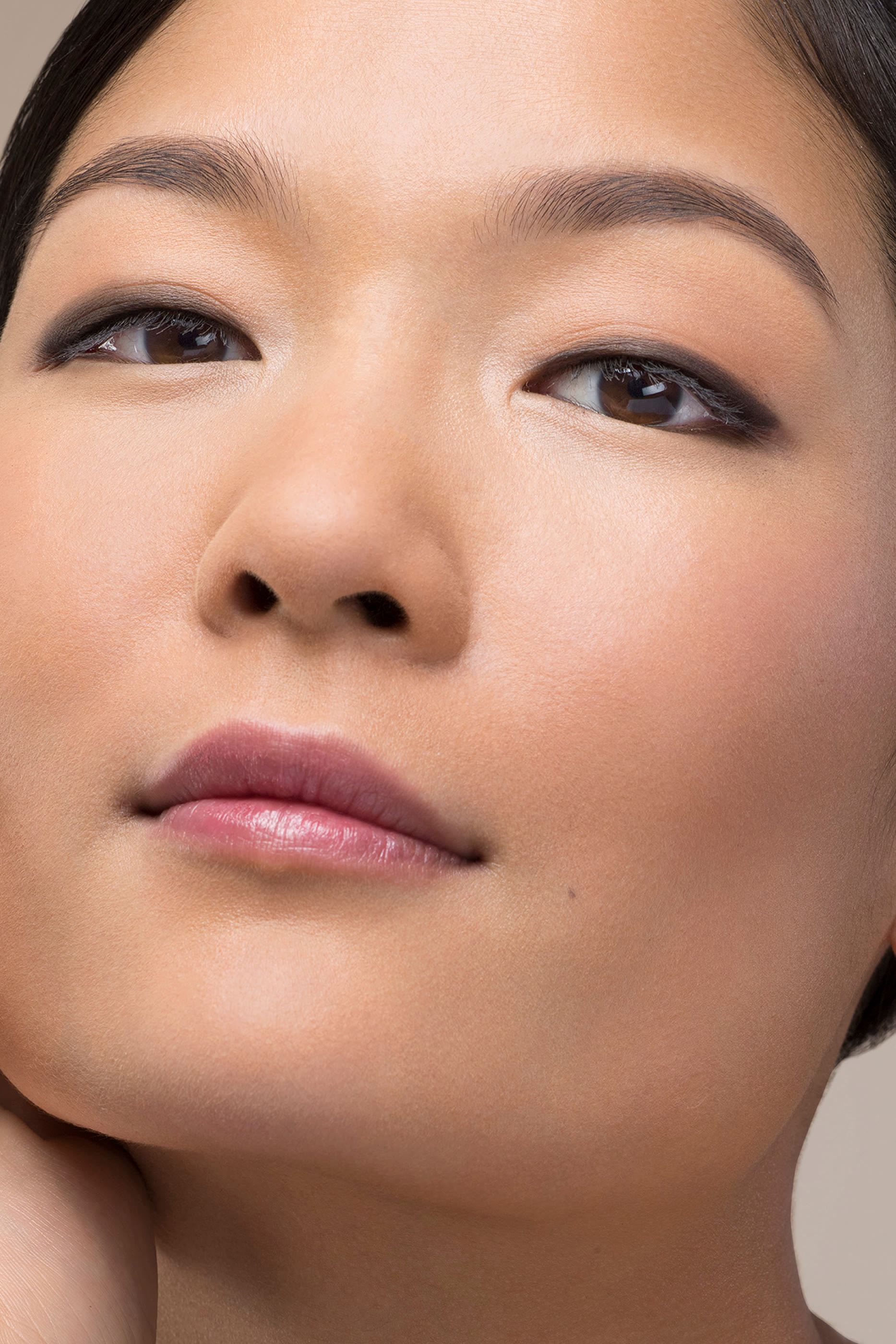 Skin Long-Wear Weightless Foundation