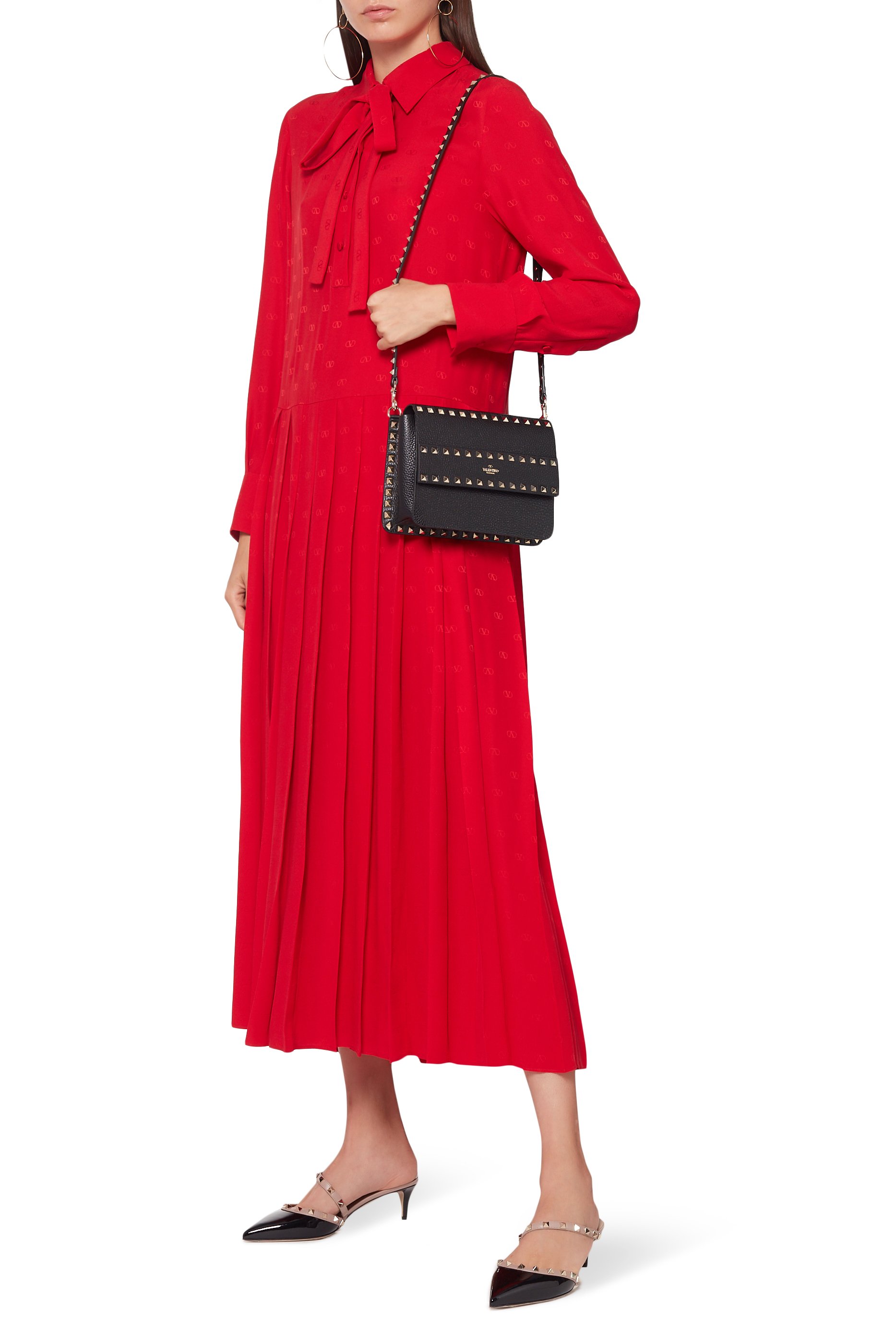 Platinum All-Around Rockstud Shoulder Bag