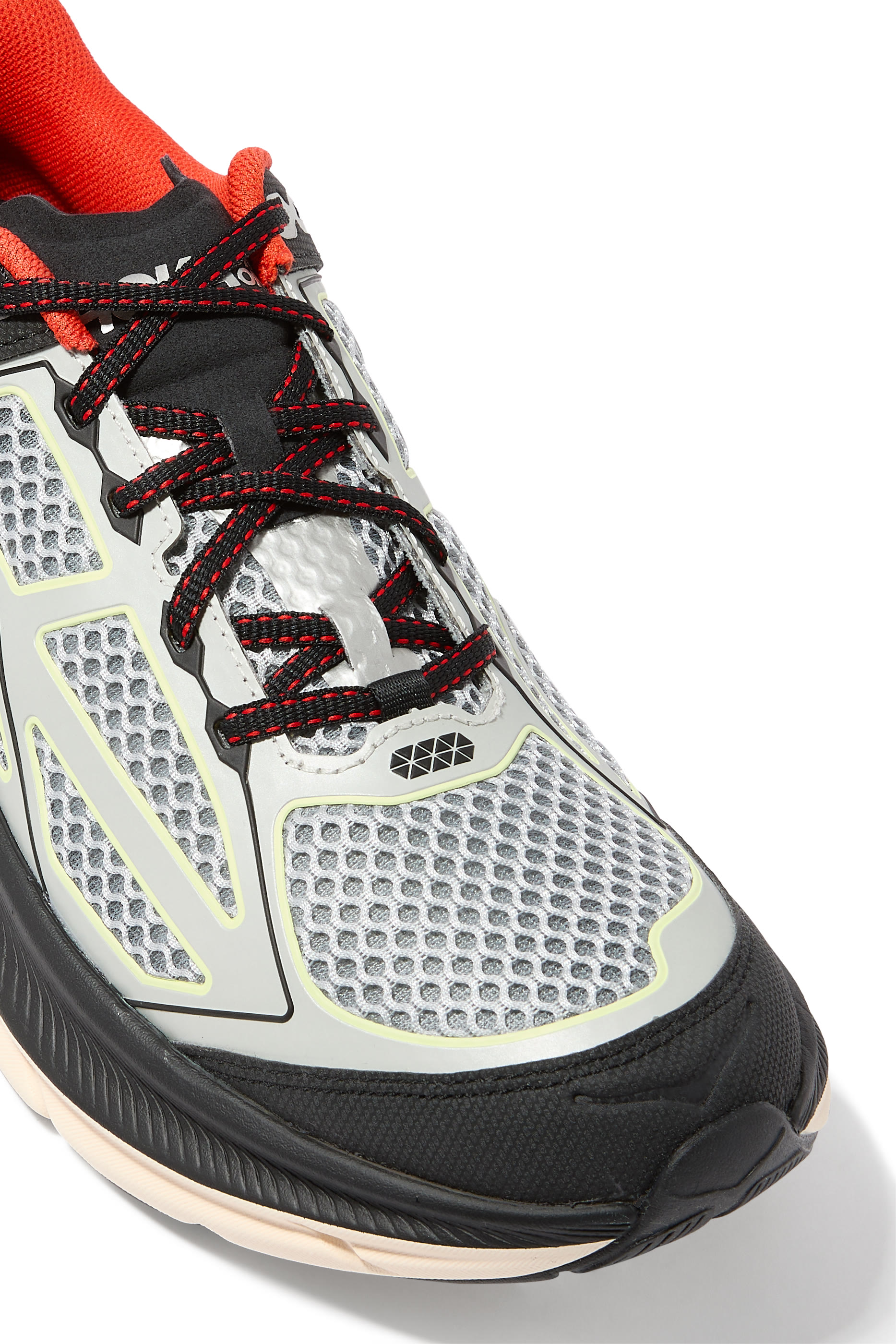 Clifton Running Sneakers