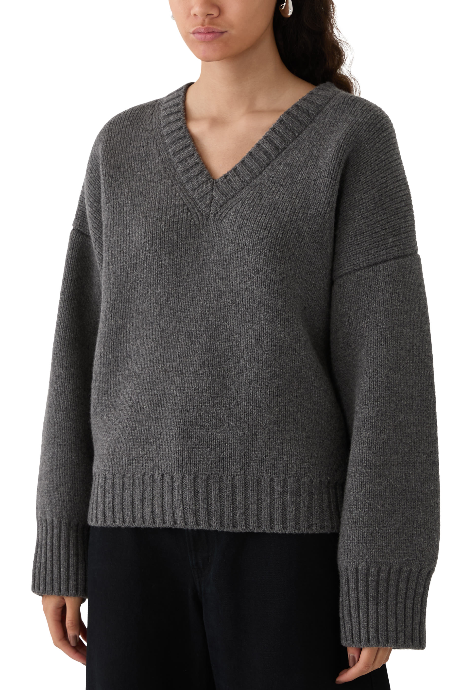  Compact V-Neck Jumper