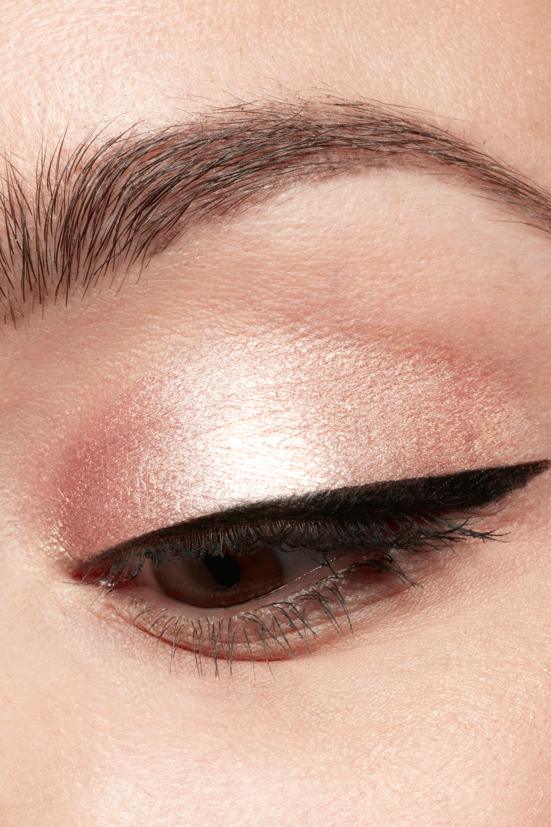 Shimmer & Glow Liquid Eye Shadow, 4.5ml