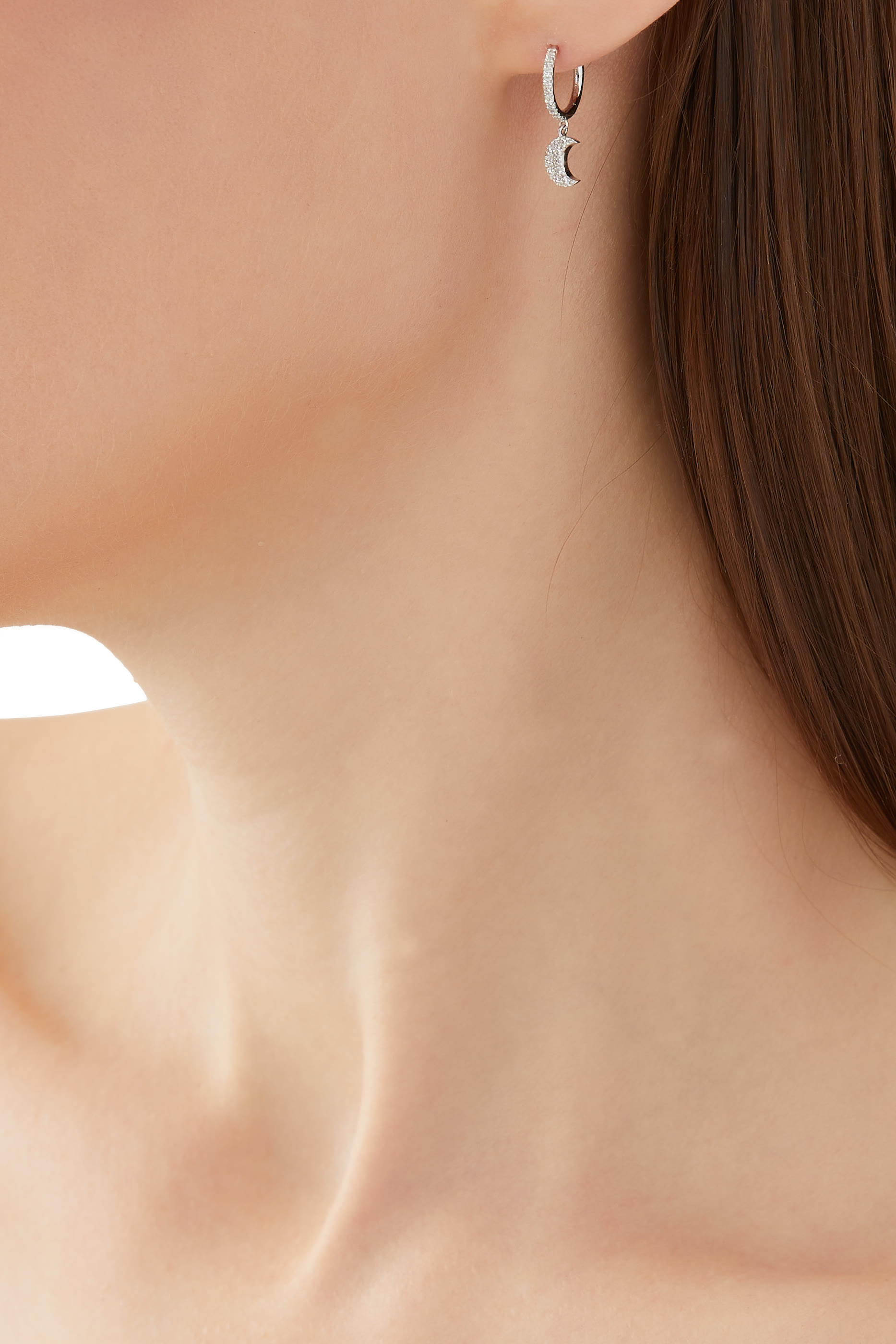 Piercing Moon Pav&eacute;