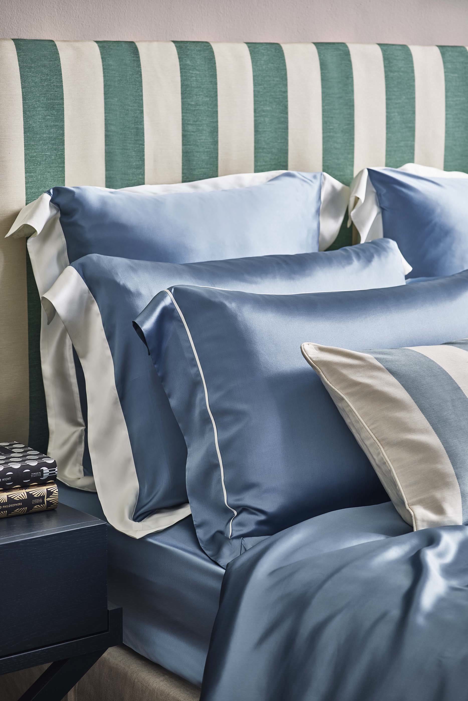 Silk Signature Duvet Cover