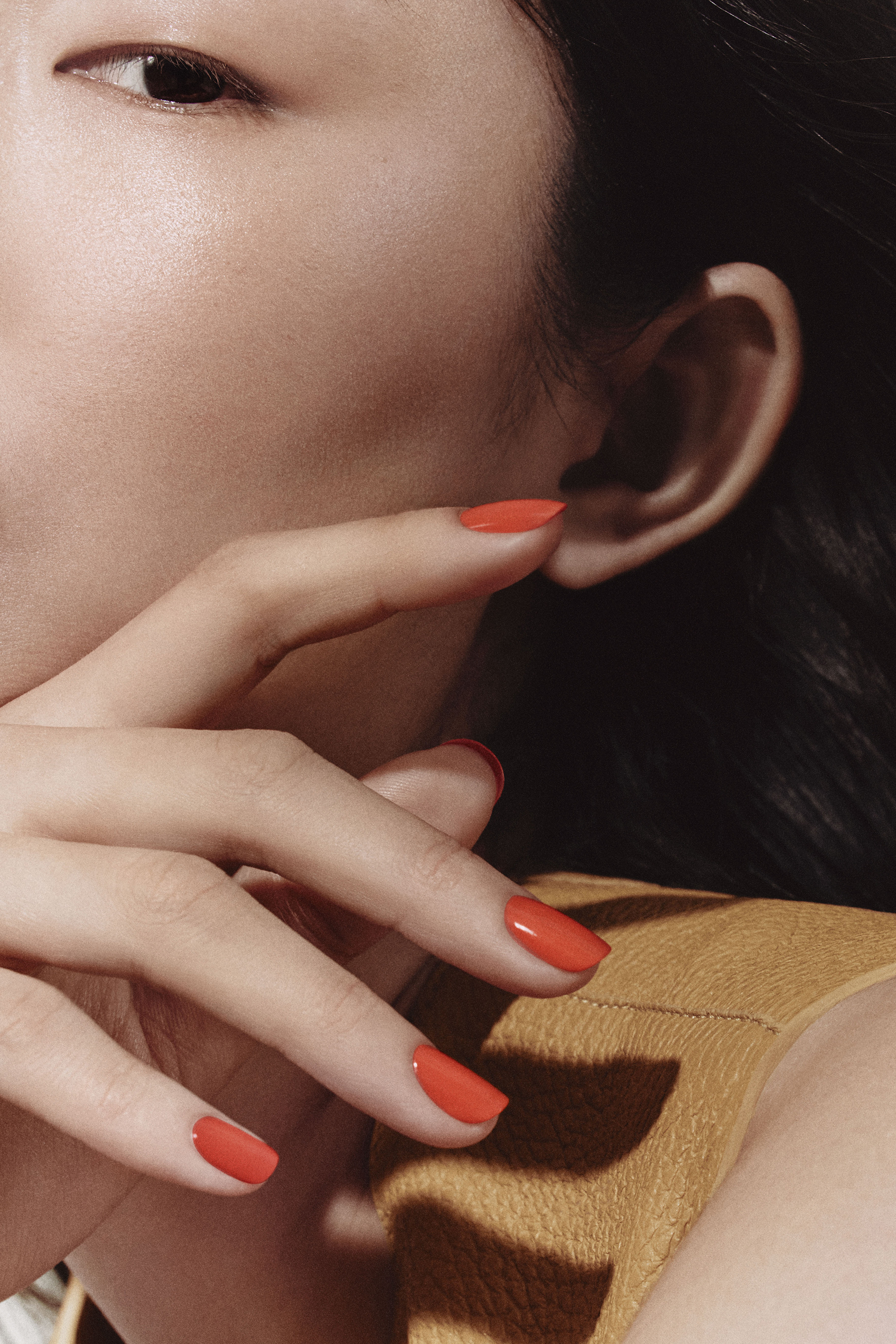 Les Mains H Nail Polish