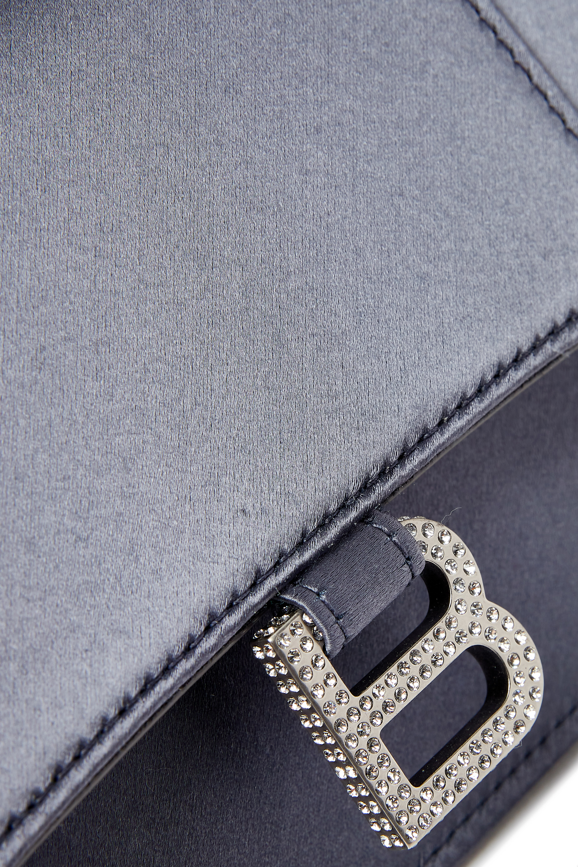 Hourglass Flat Pouch