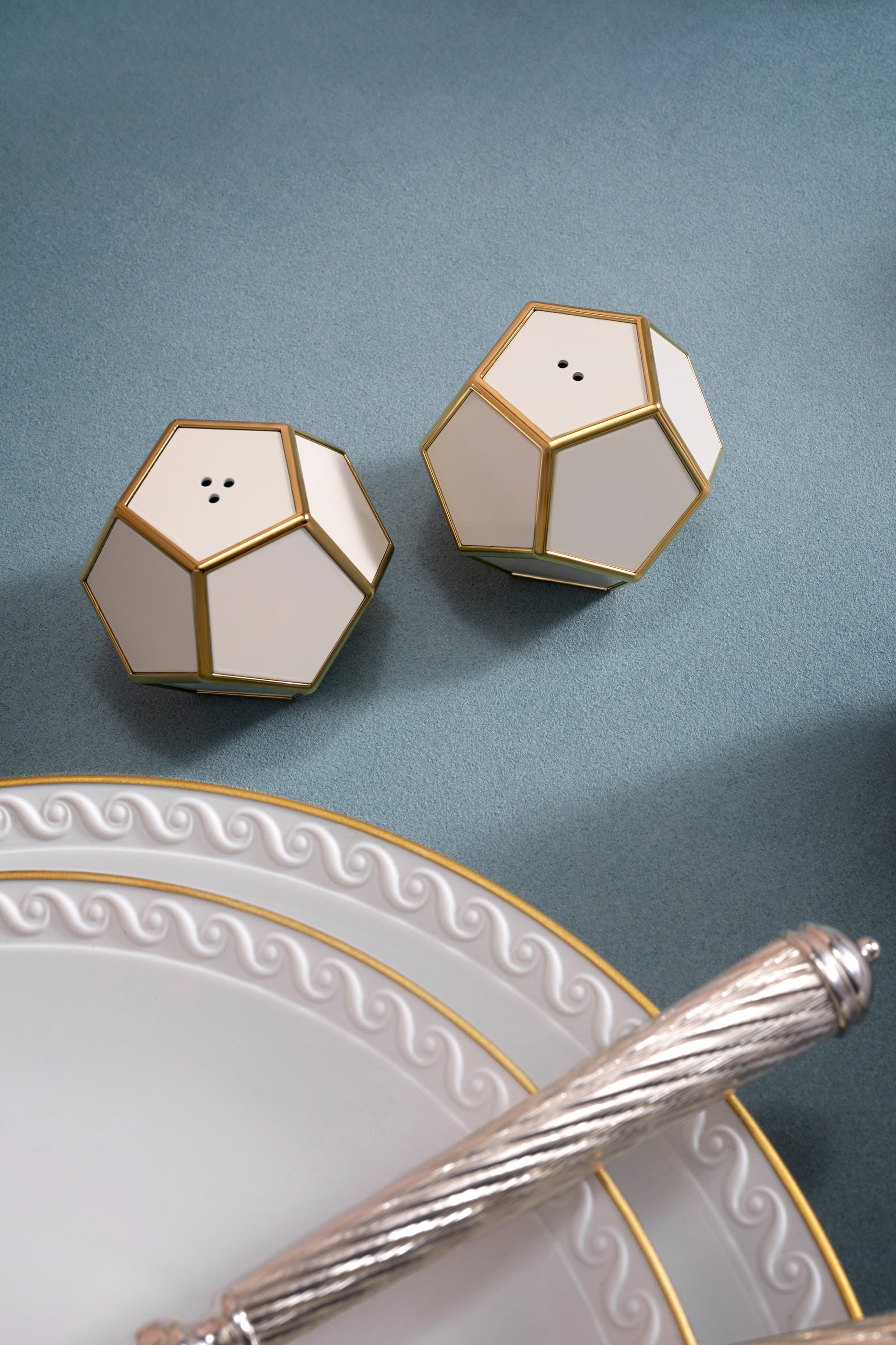 Pentagon Spice Jewels, Set of 2