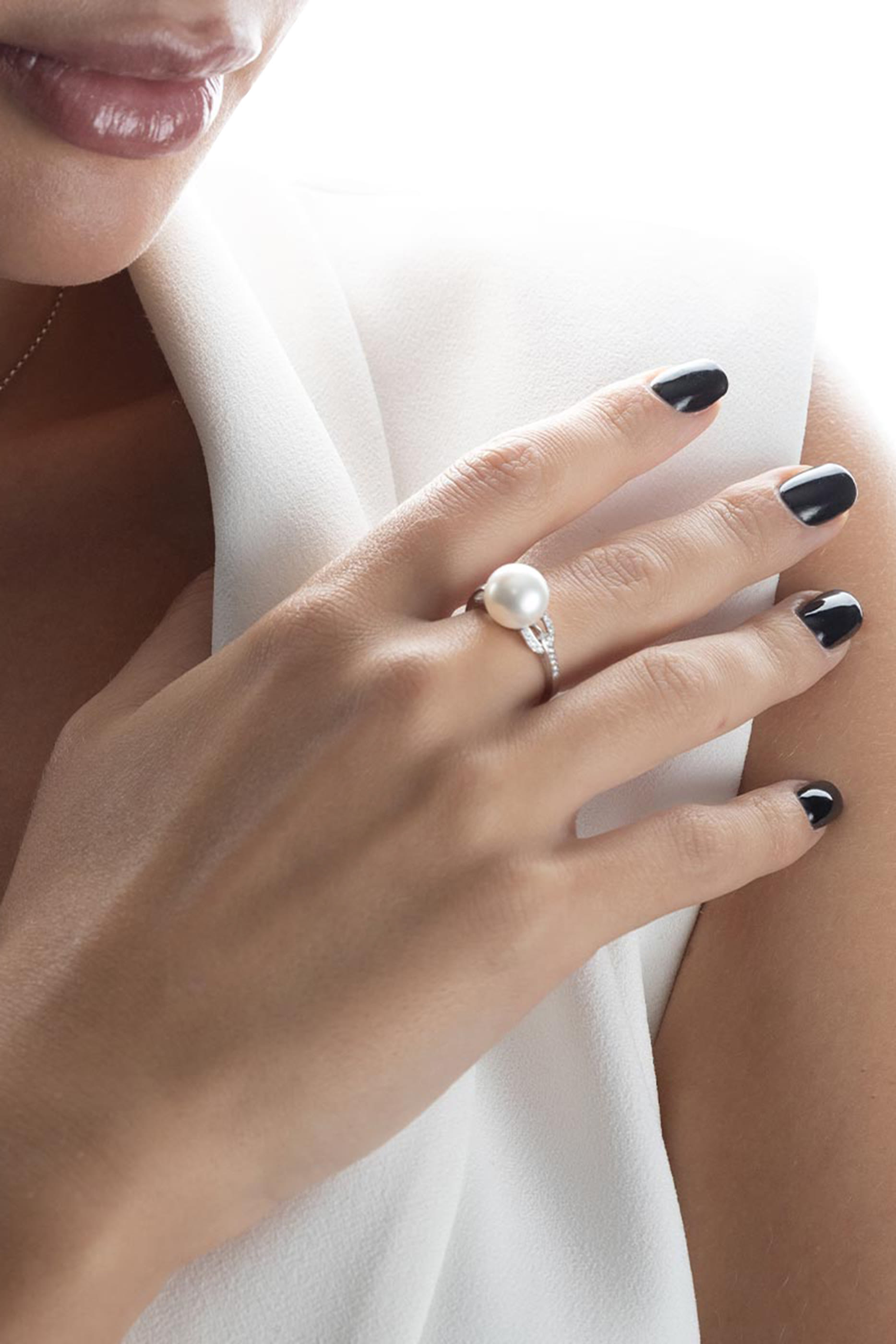  Jazz Link Ring, 18K White Gold with Diamonds & Pearl