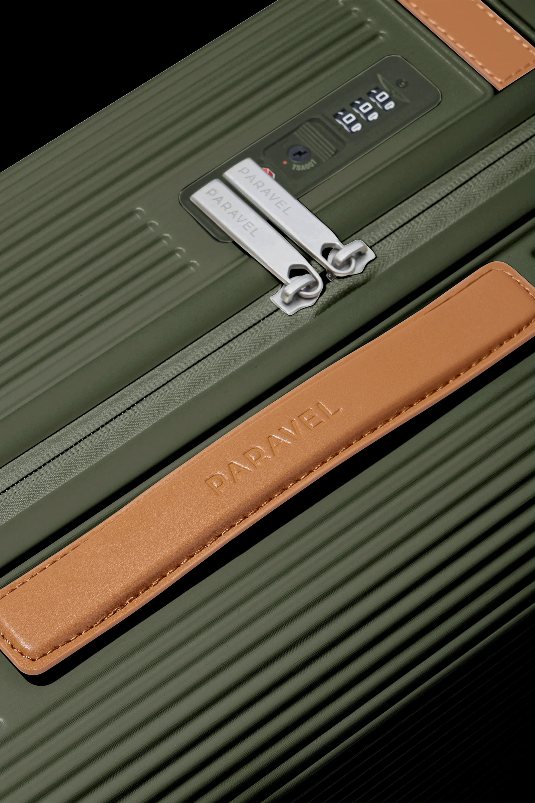 Aviator Carry-On Plus