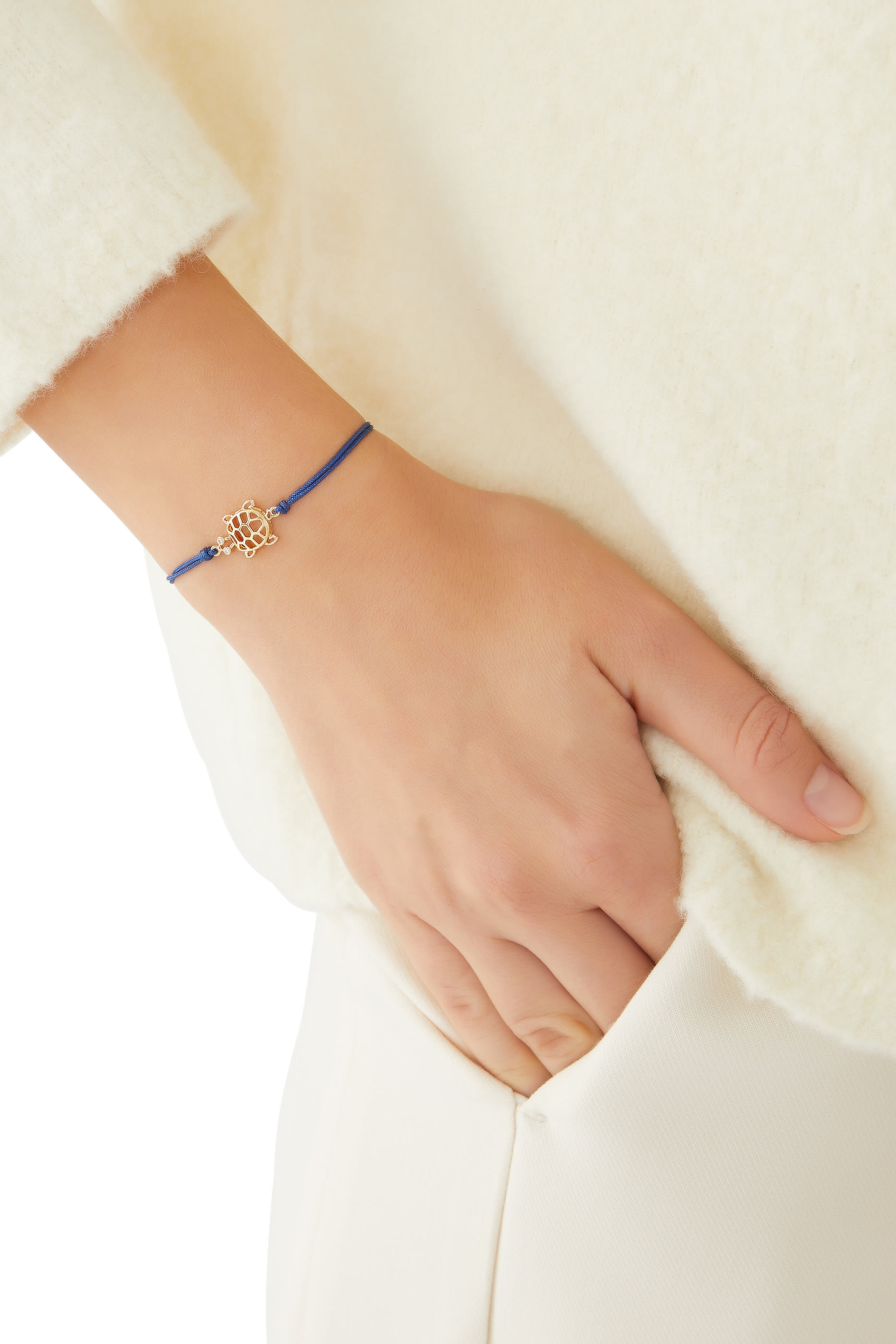 Turtle Thread Bracelet, 9k Yellow Gold with Diamond