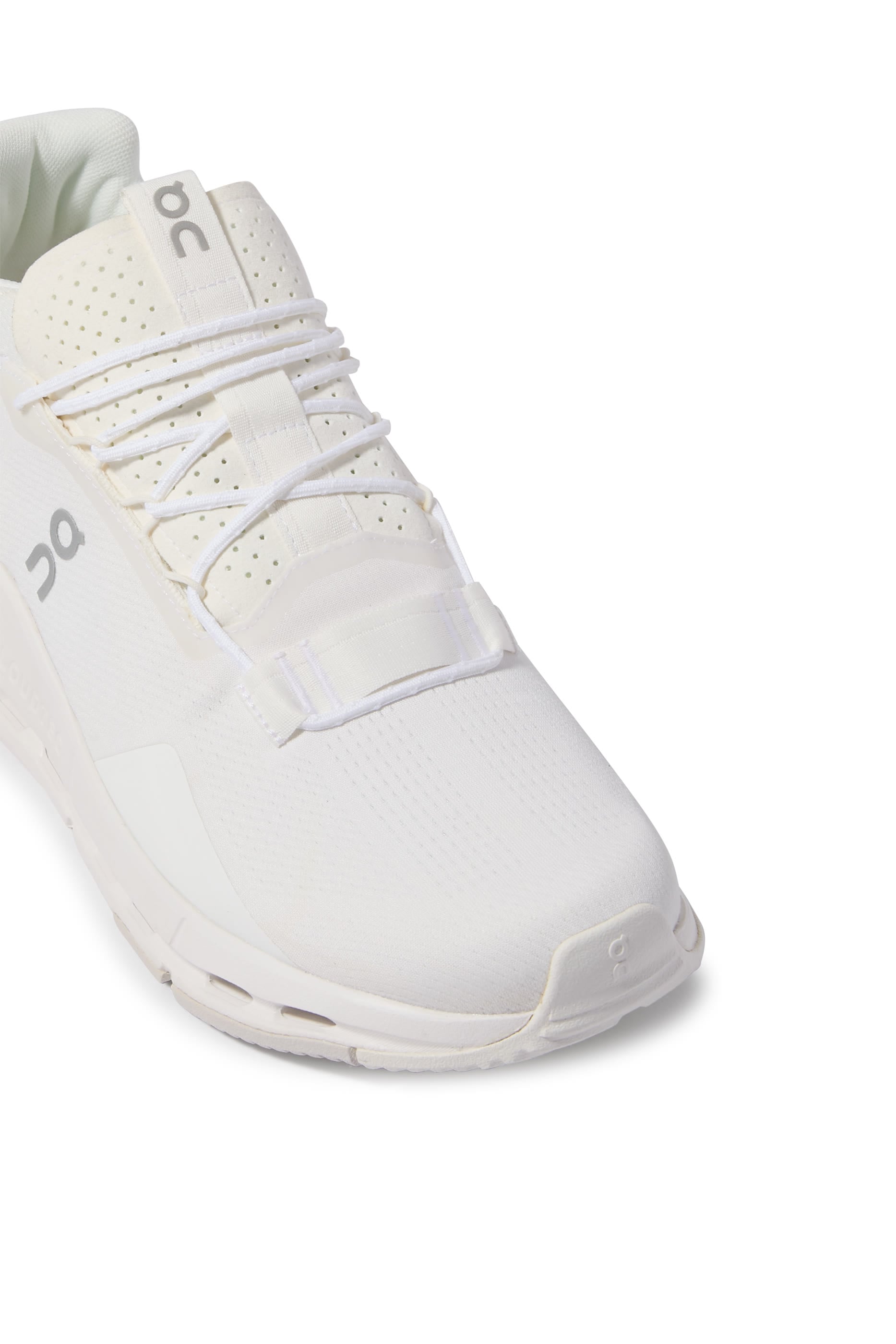 Cloudnova 2 Sneakers