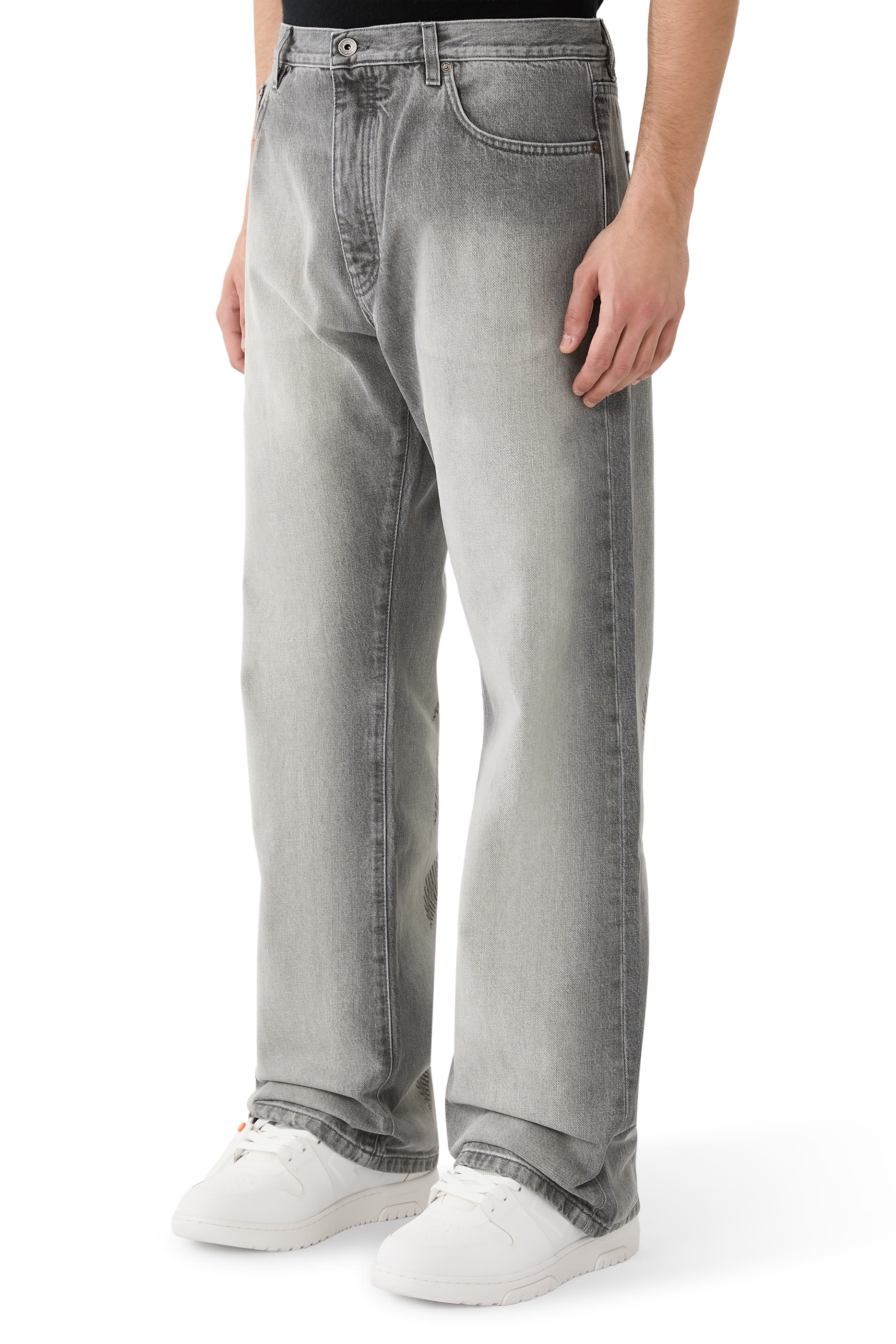 Diagonal Embroidery Slim Relaxed Jeans