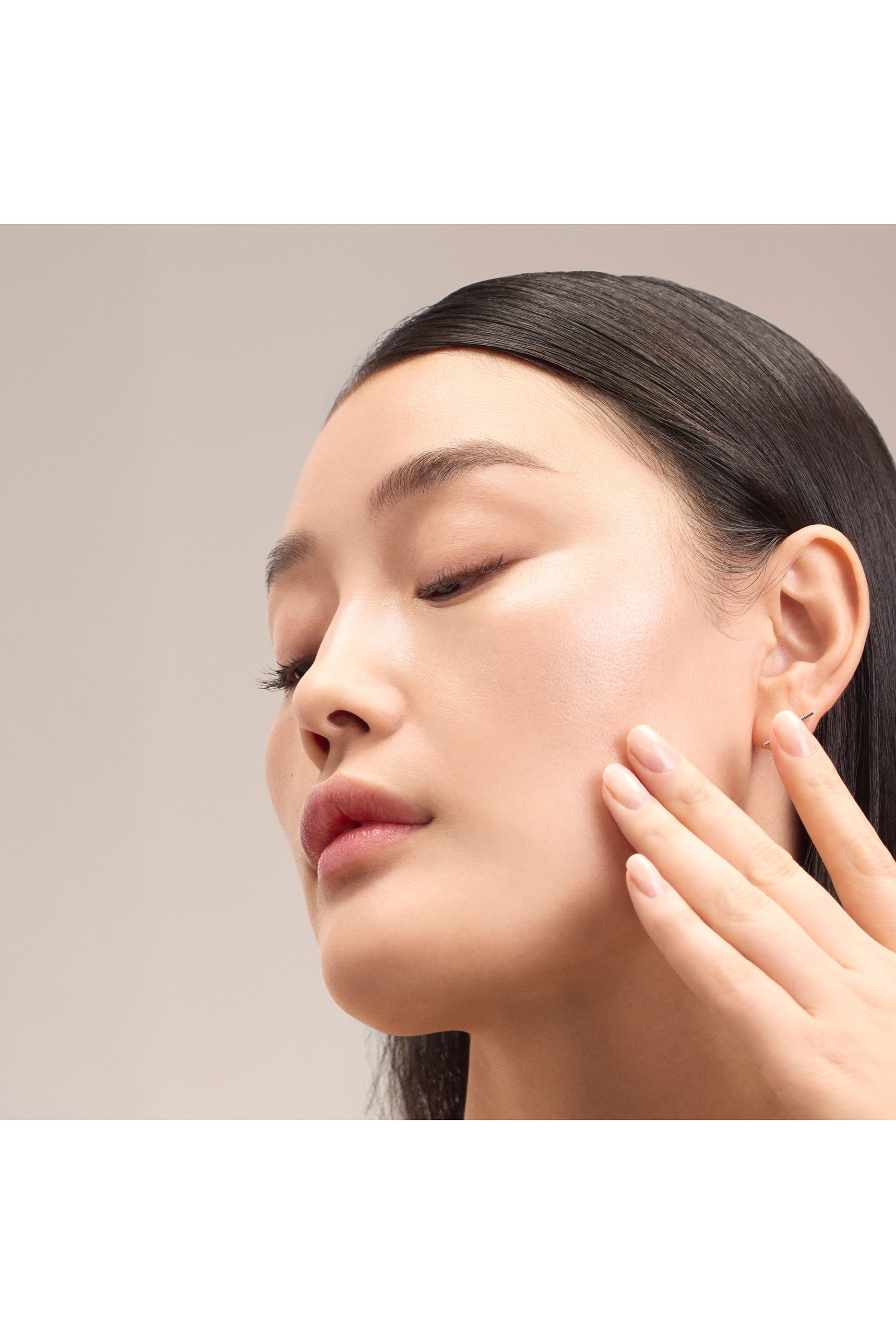 La Prairie White Caviar Essence Extraordinaire Illuminating Pre-Serum