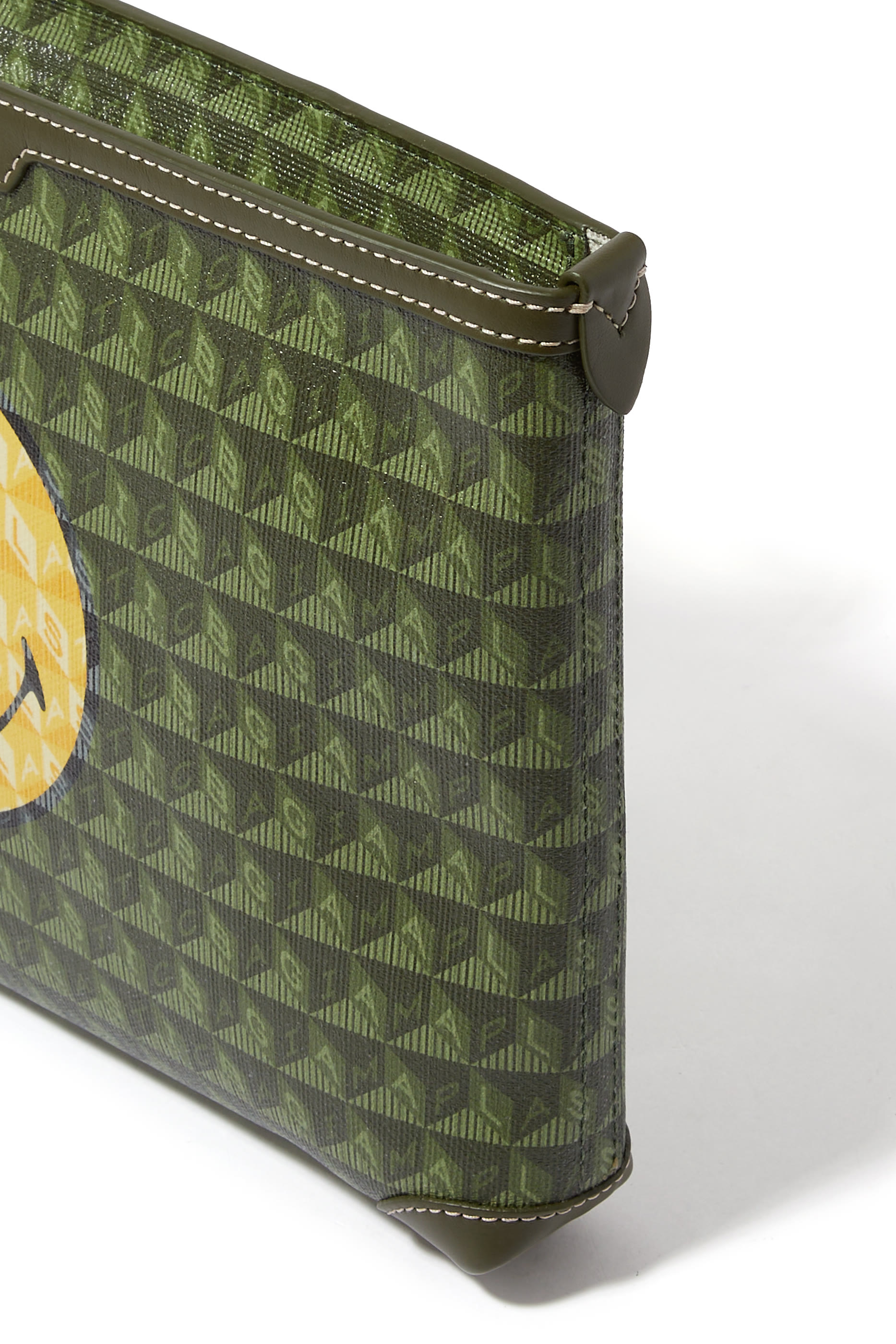 I Am A Plastic Bag Wink Pochette Bag