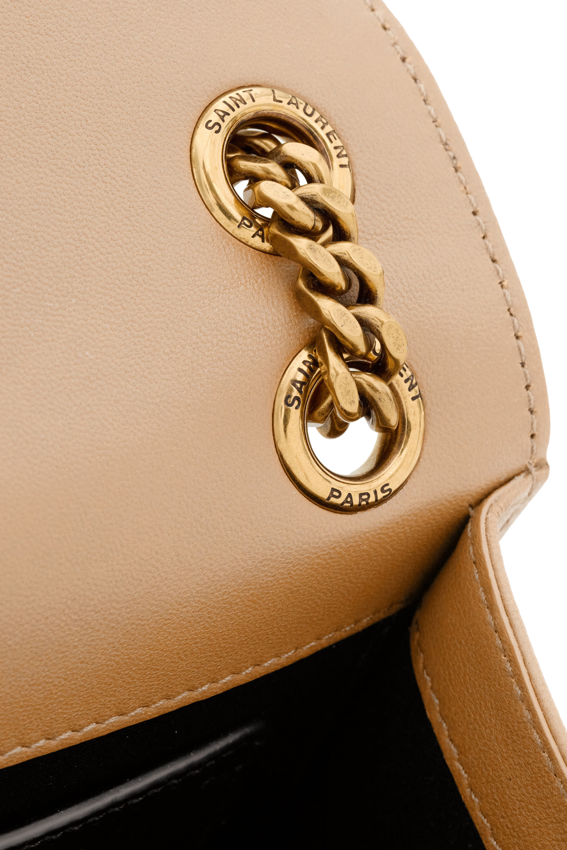 Medium Envelope Chain Bag