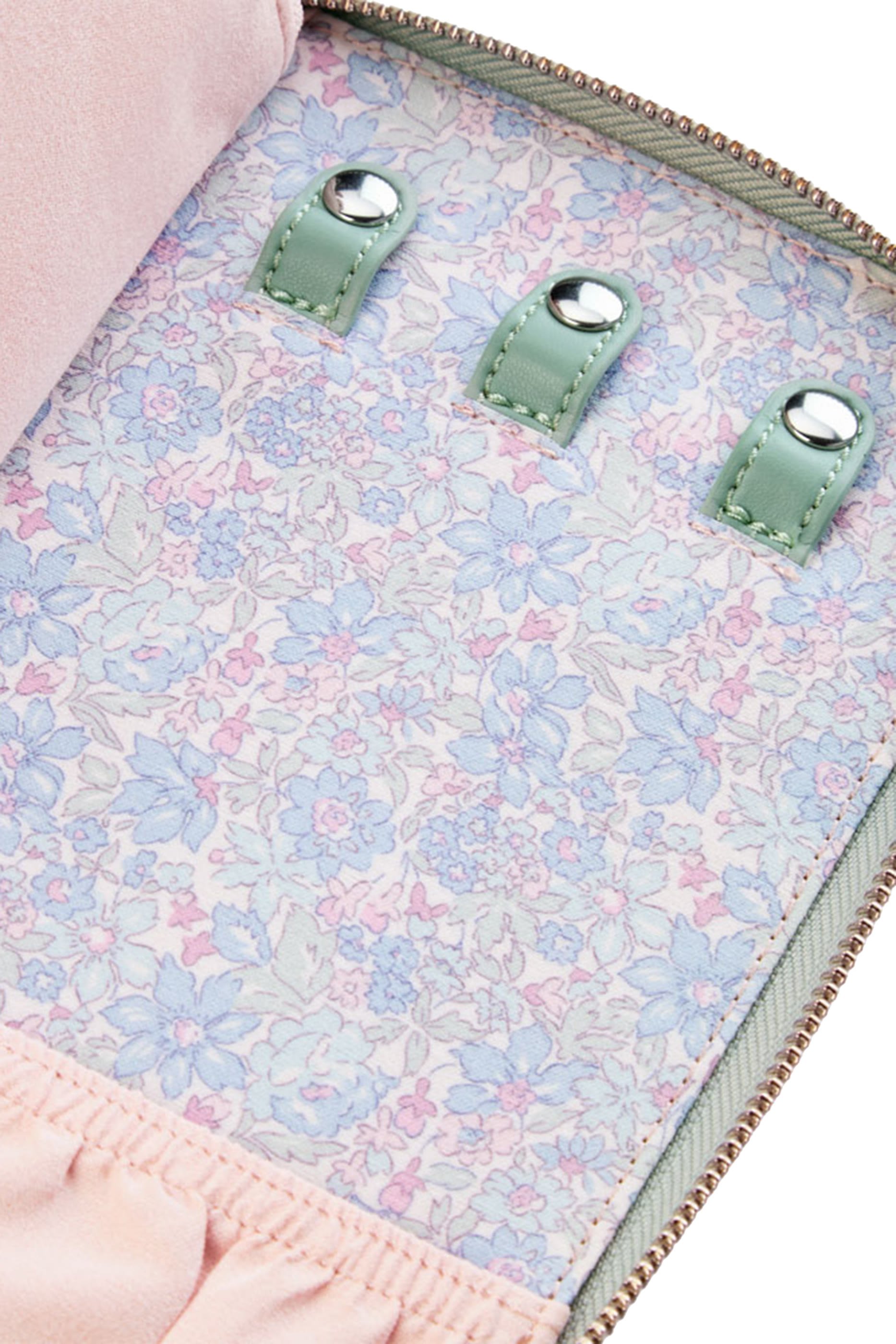 Liberty Travel Jewelry Portfolio 