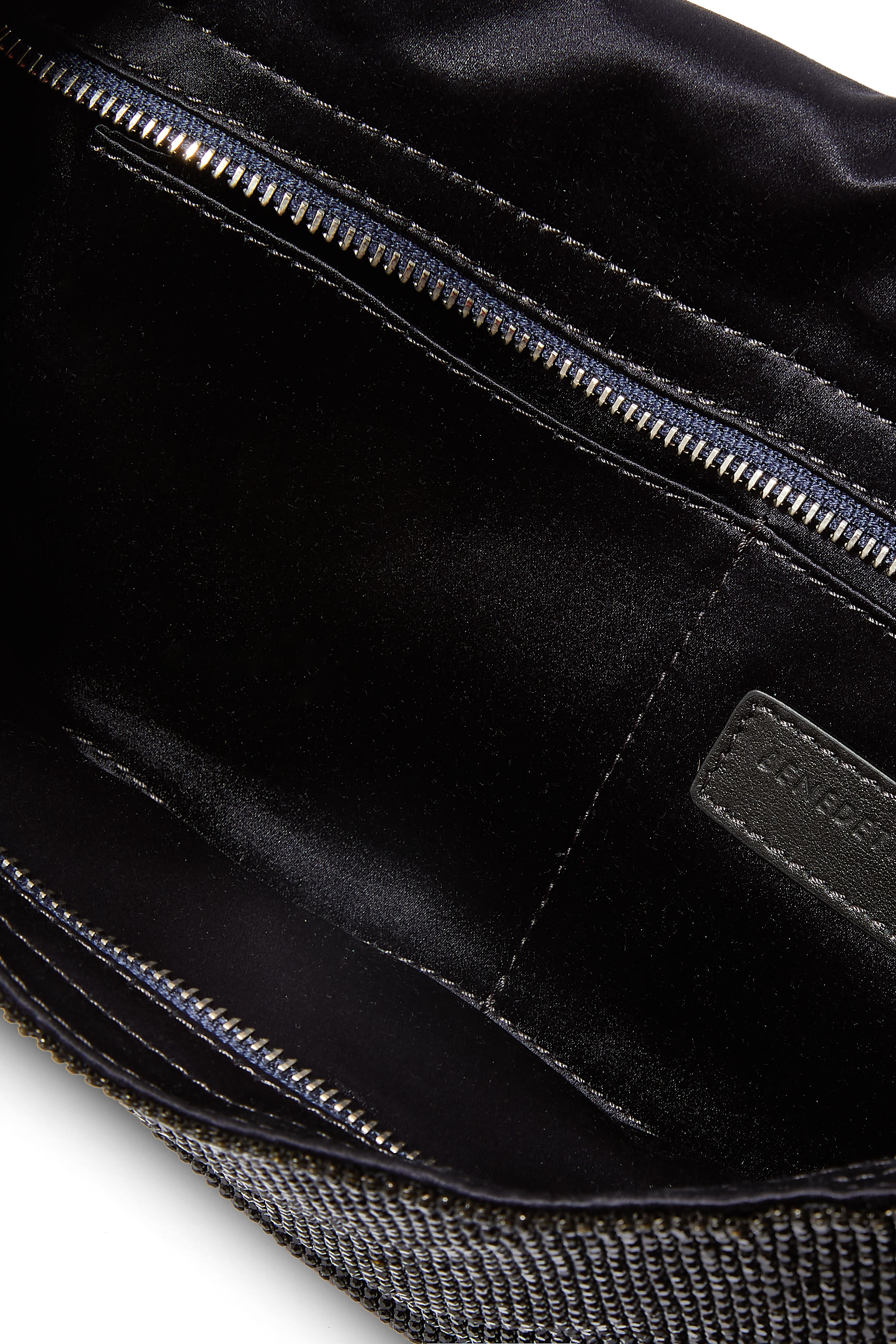 Vitty La Grande Shoulder Bag