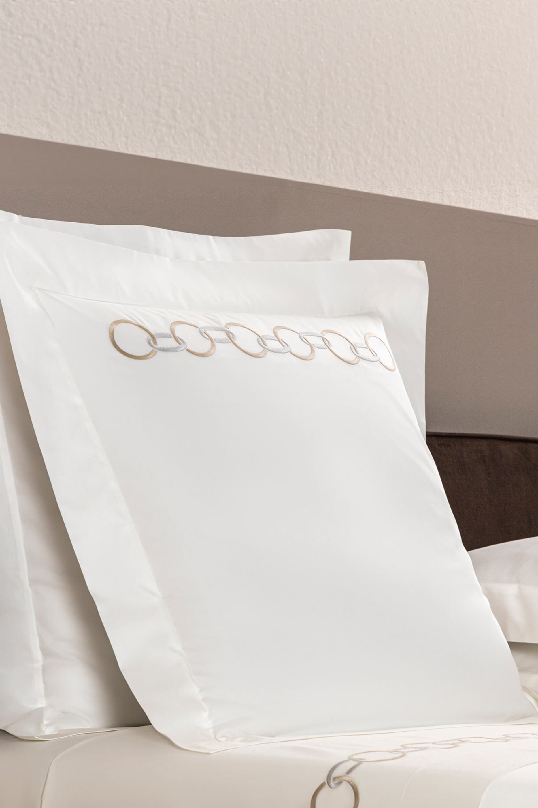 Links Embroidery Pillow Sham