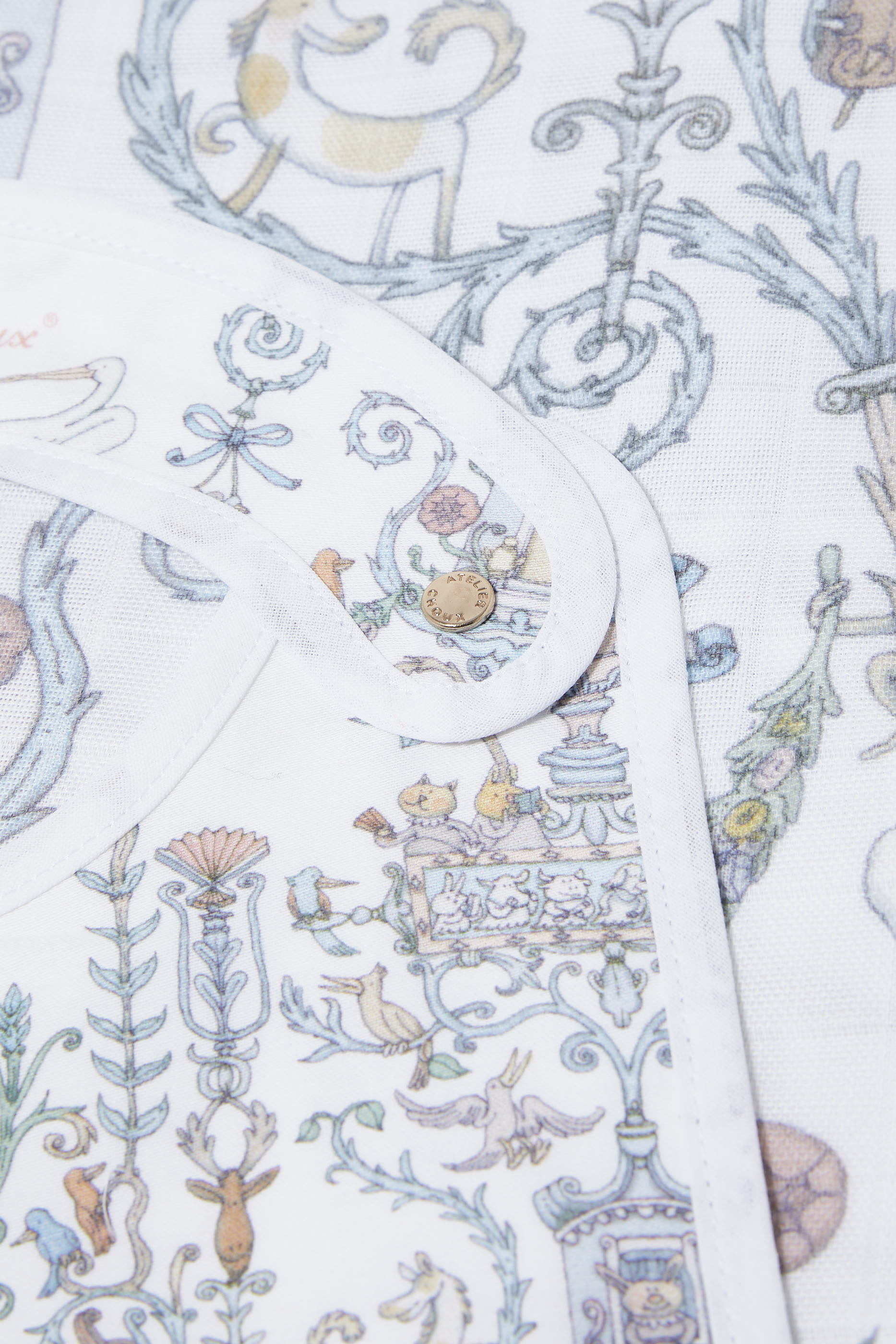 Kids Toile de Jouy Carr&eacute; & Satin Bib Set