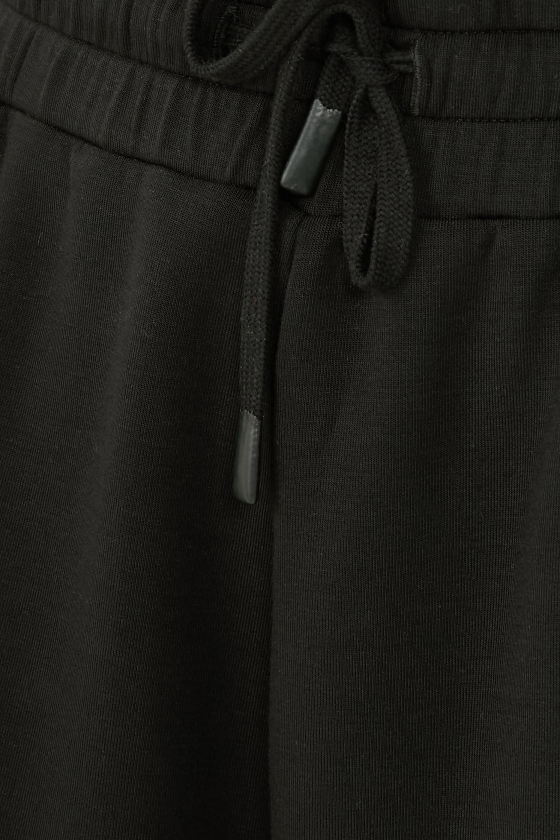 Atrium High-Rise Shorts 4.5"