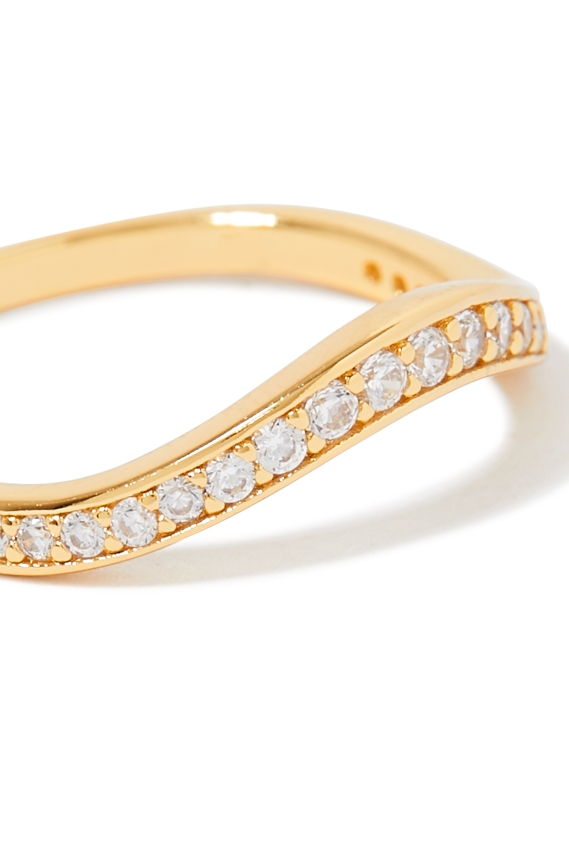 Waves Pav&eacute; Ring