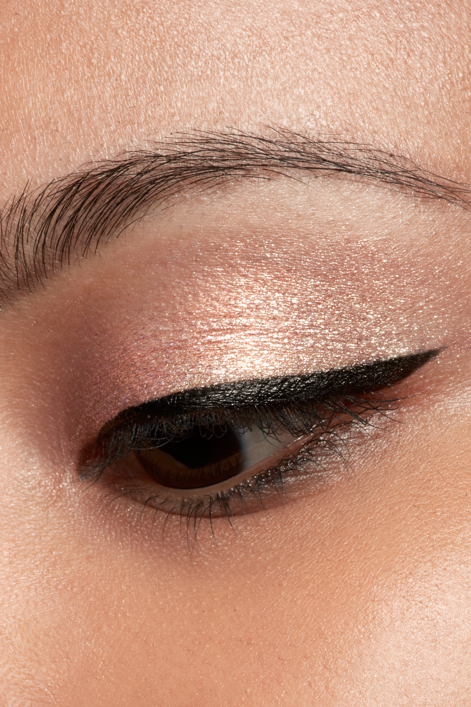 Shimmer & Glow Liquid Eye Shadow, 4.5ml