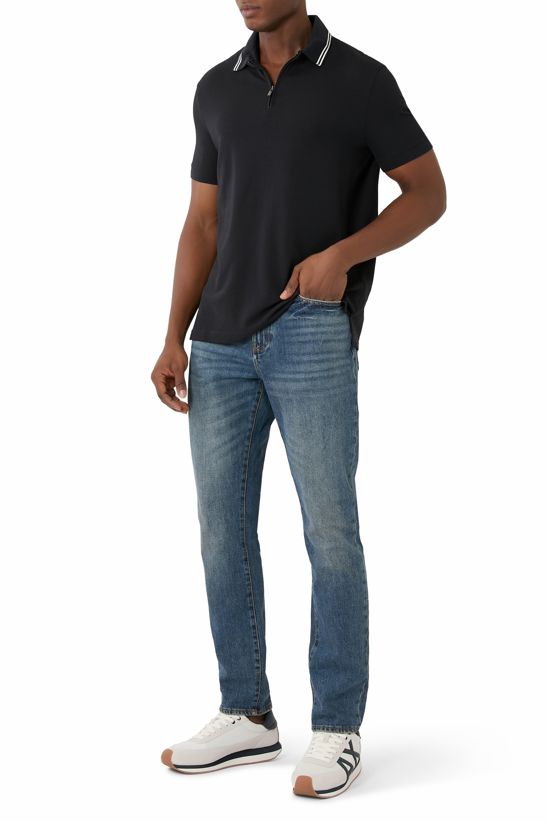 Royale AX Logo Low Top Sneakers