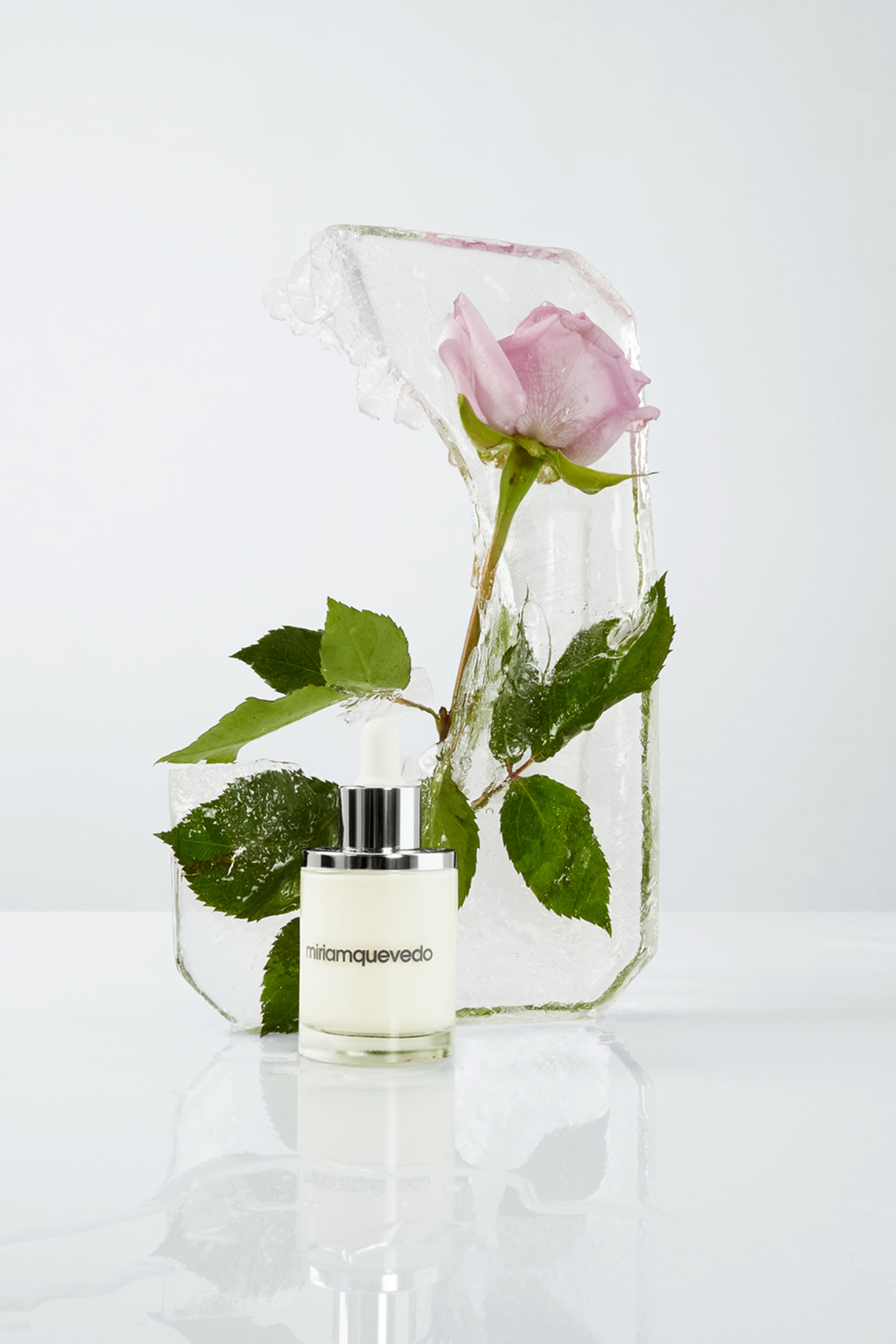 Glacial White Caviar Hydra - Pure Precious Elixir