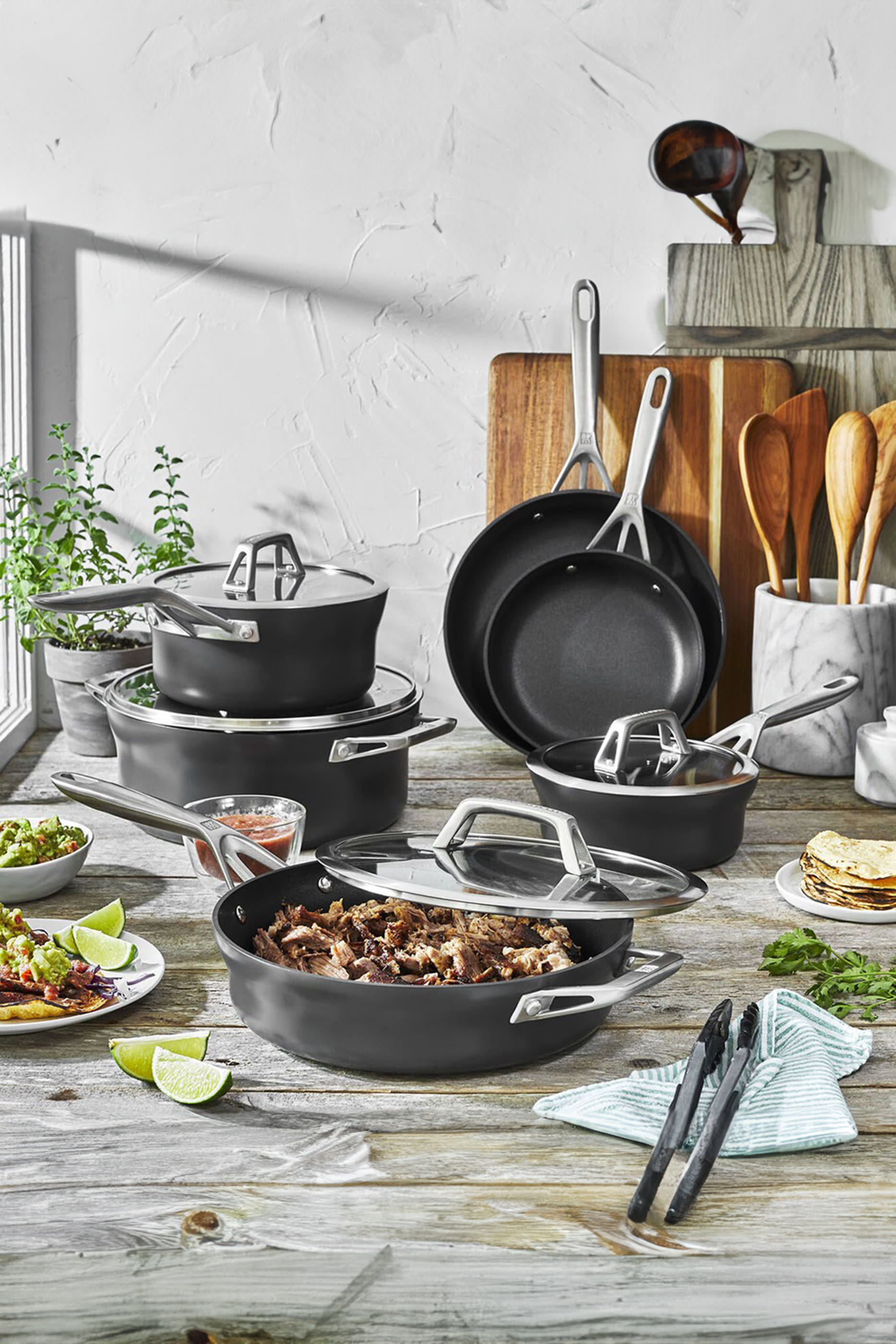 Motion 6-Piece Nonstick Cookware Set