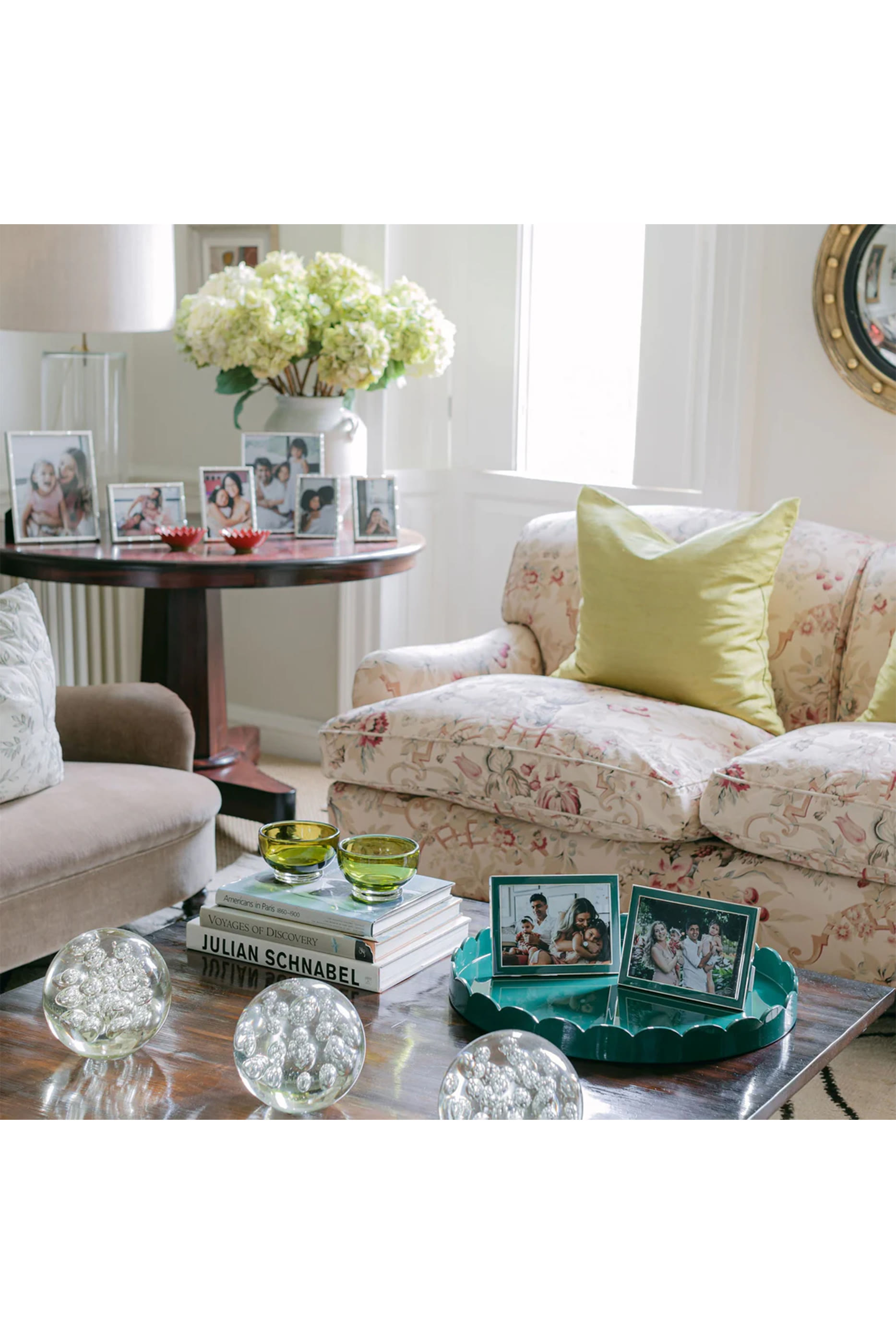 Racing Round Scalloped Tray