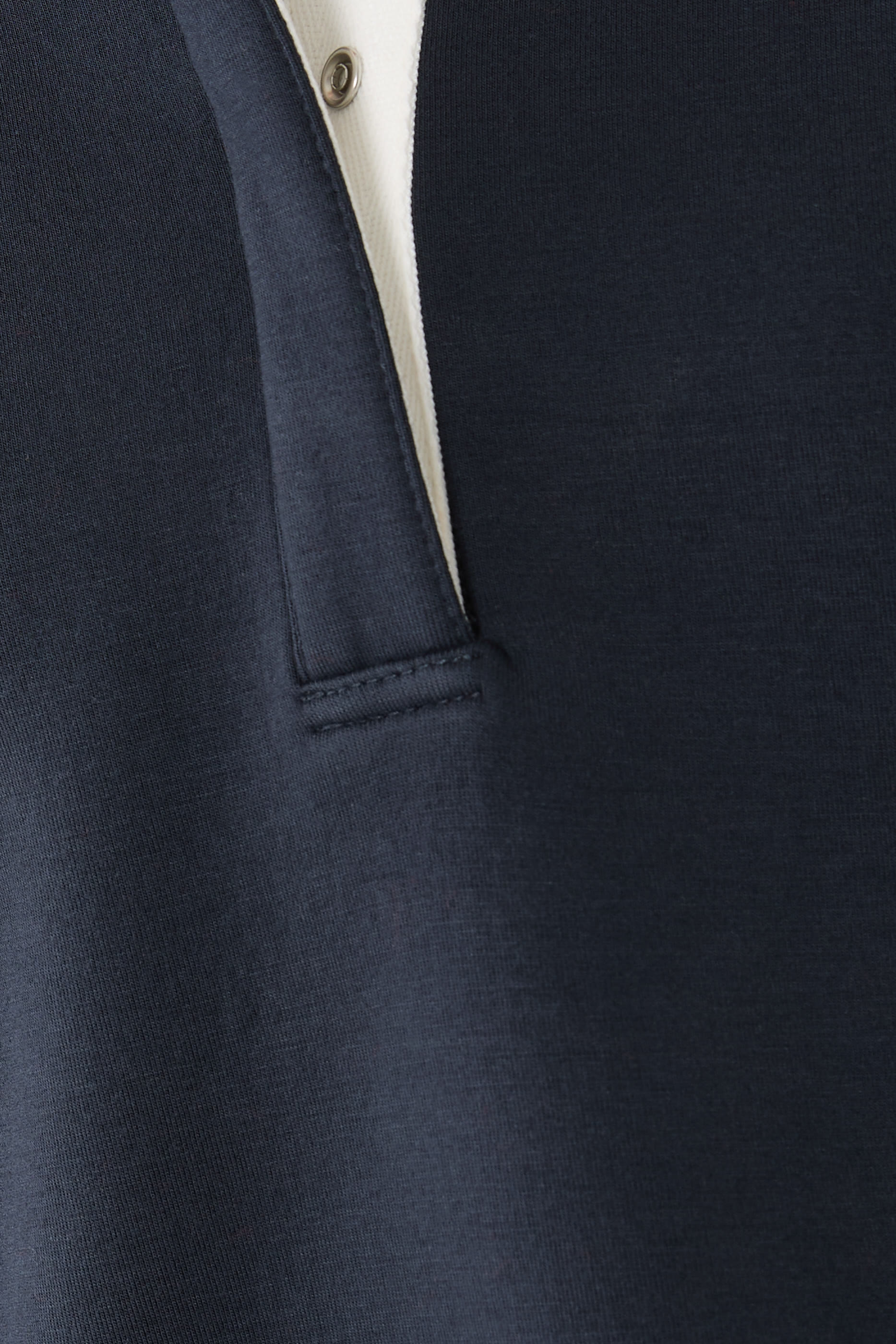 Bonded Viscose Sculpted Polo