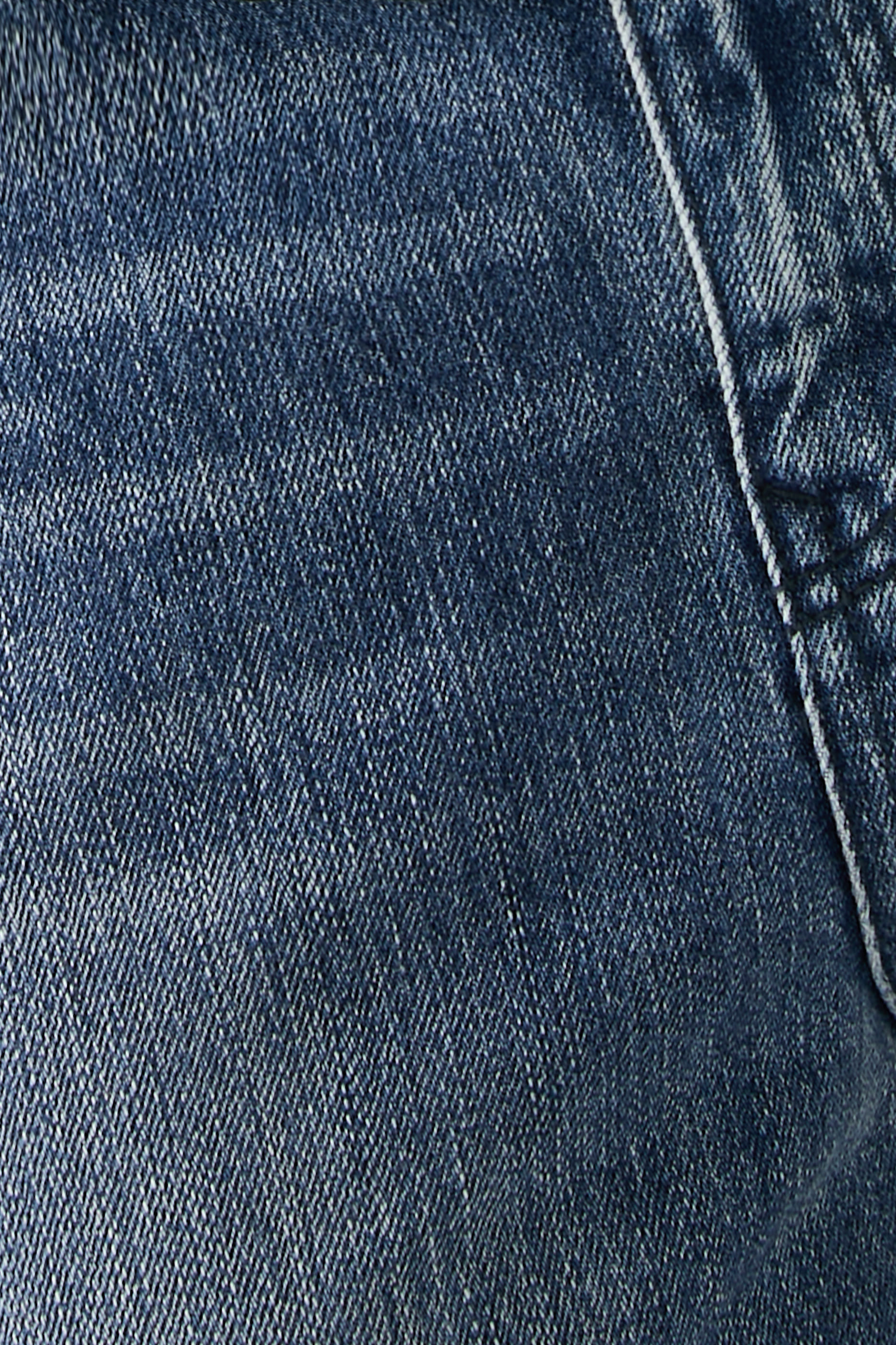 Straight-Fit Jeans