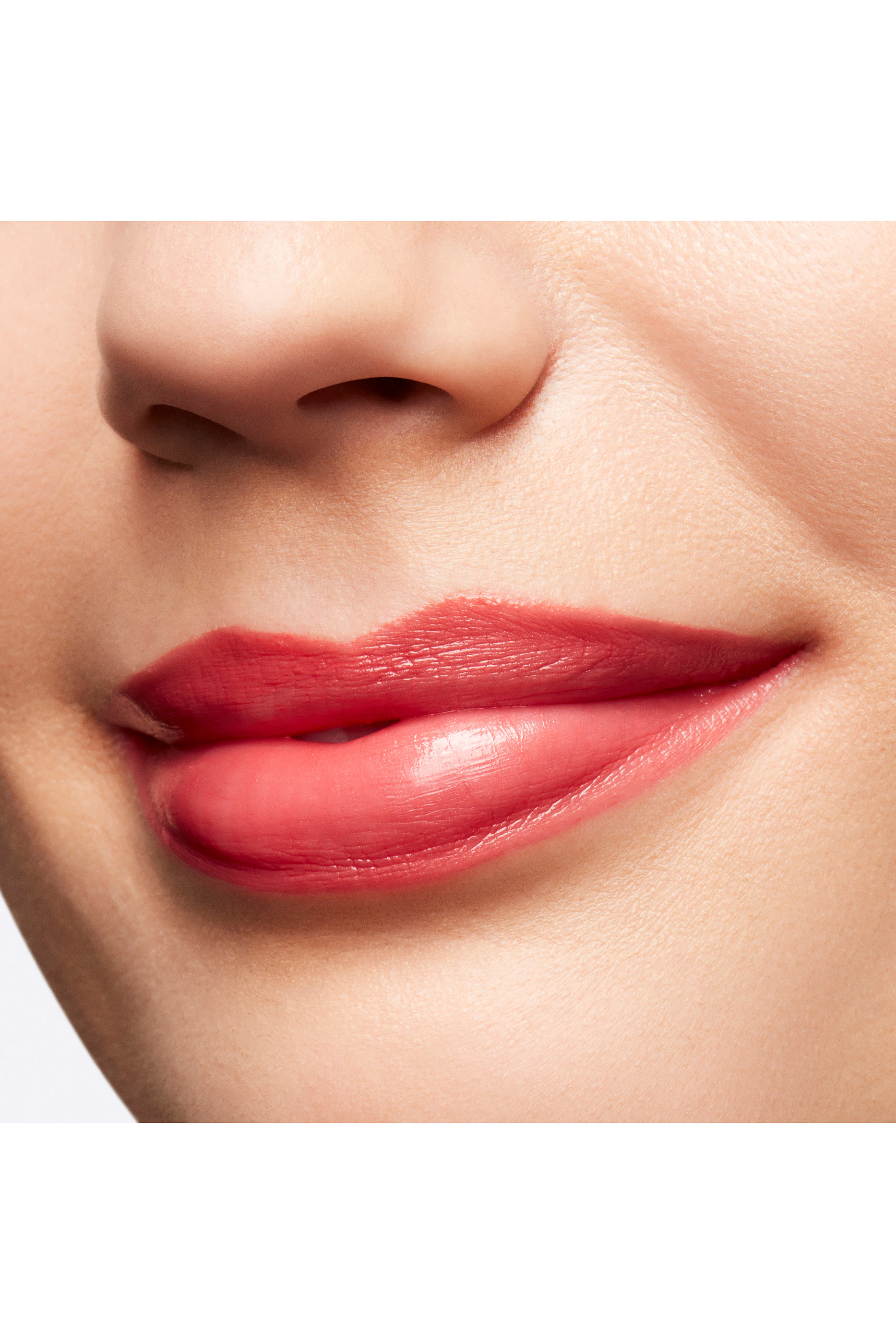 Lustreglass Sheer-Shine Lipstick 