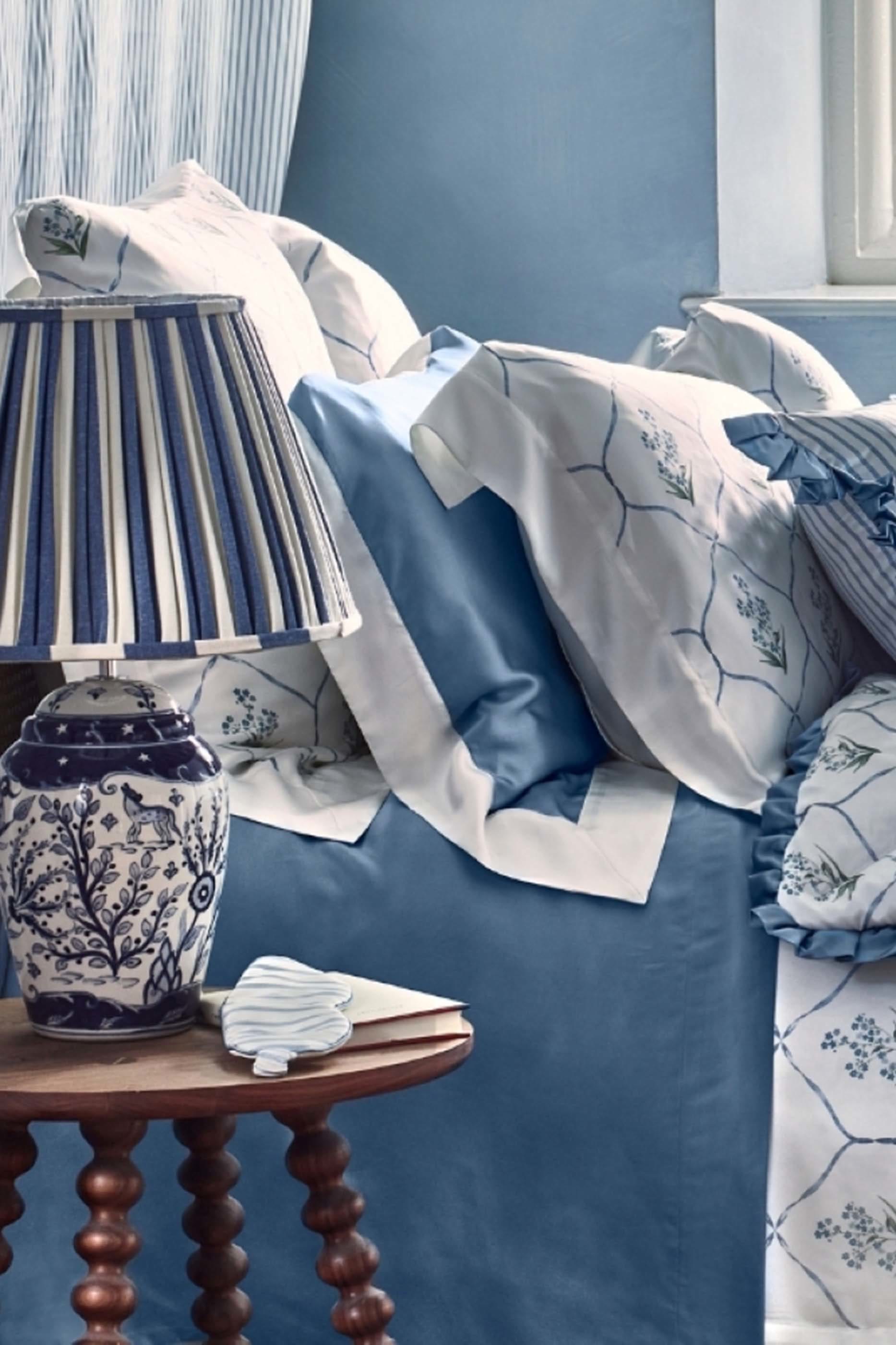 Silk Signature Fitted Sheet 