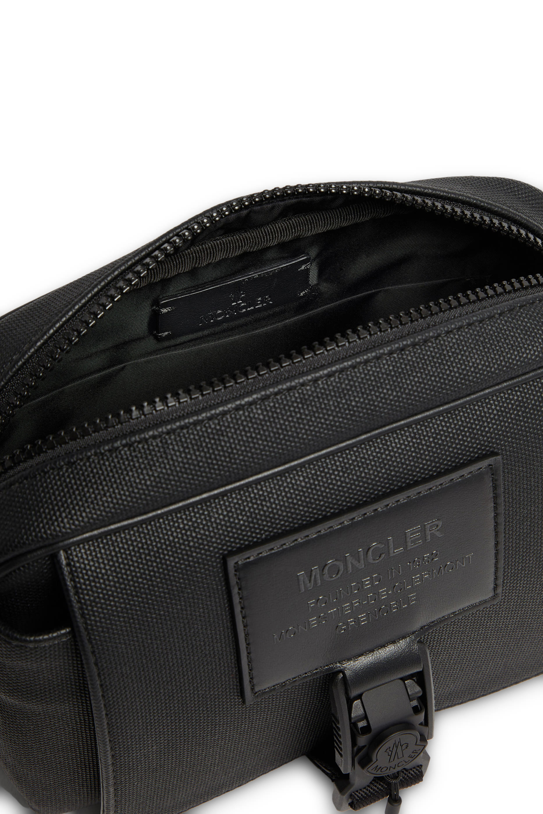 Nakoa Cross Body Bag