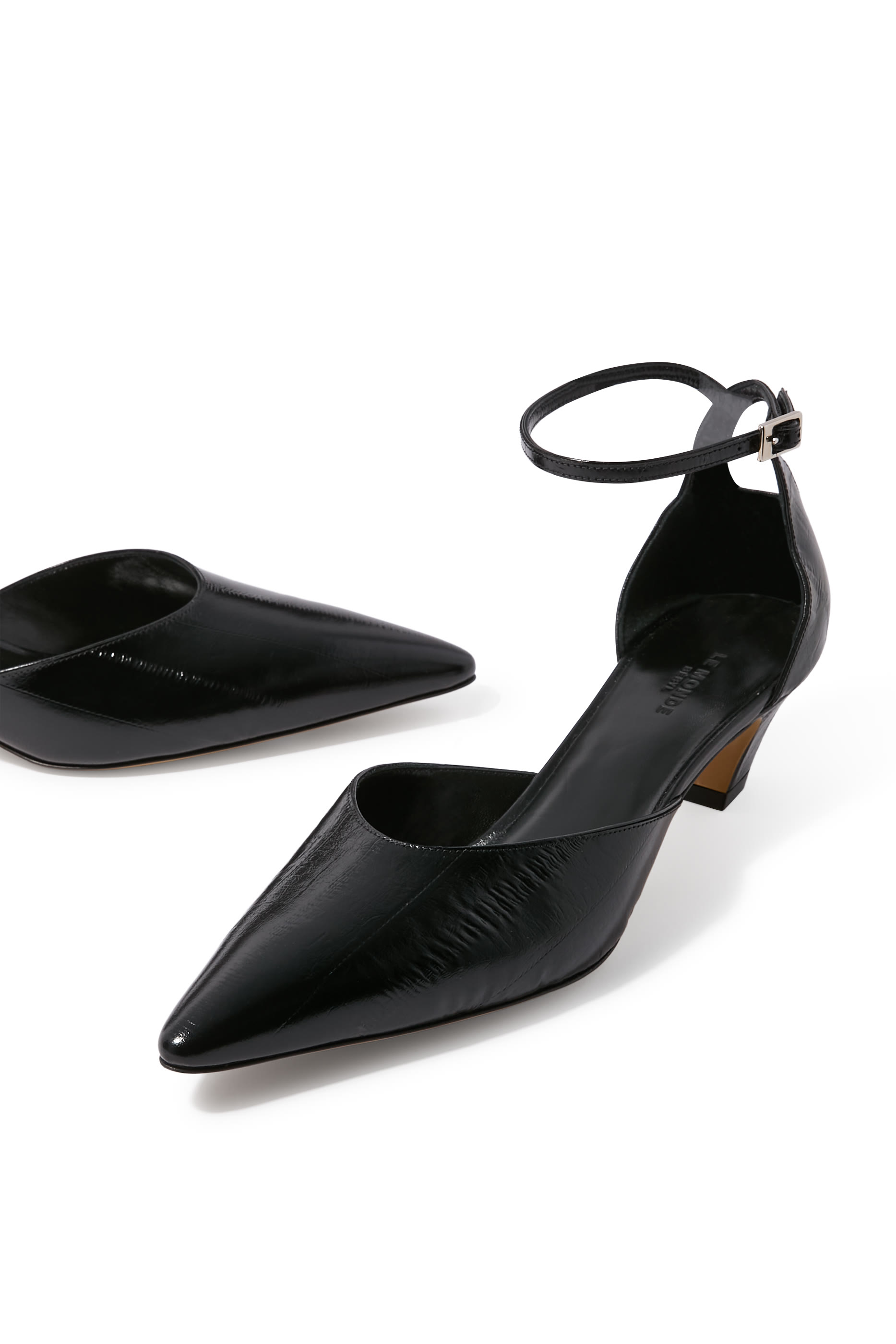 Victoria 40 Pumps