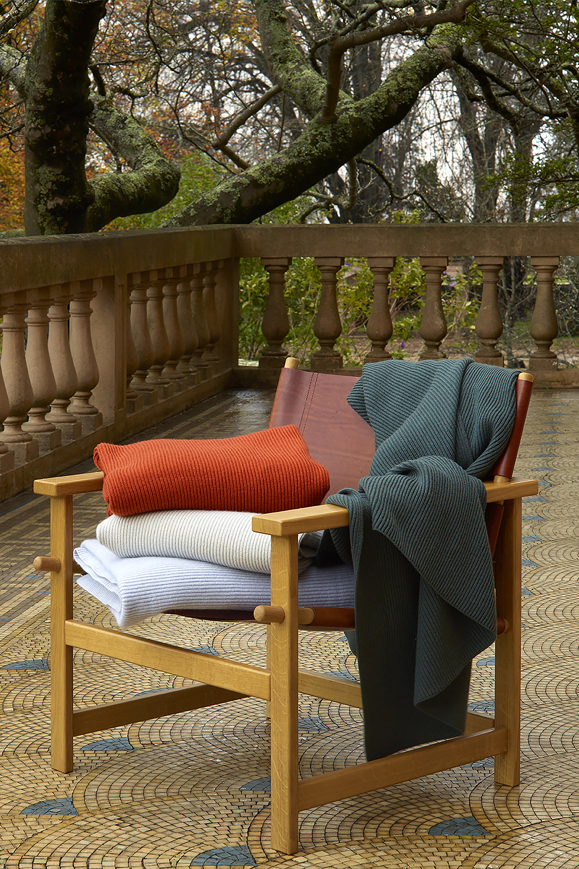 Antonia Ribbed Throw