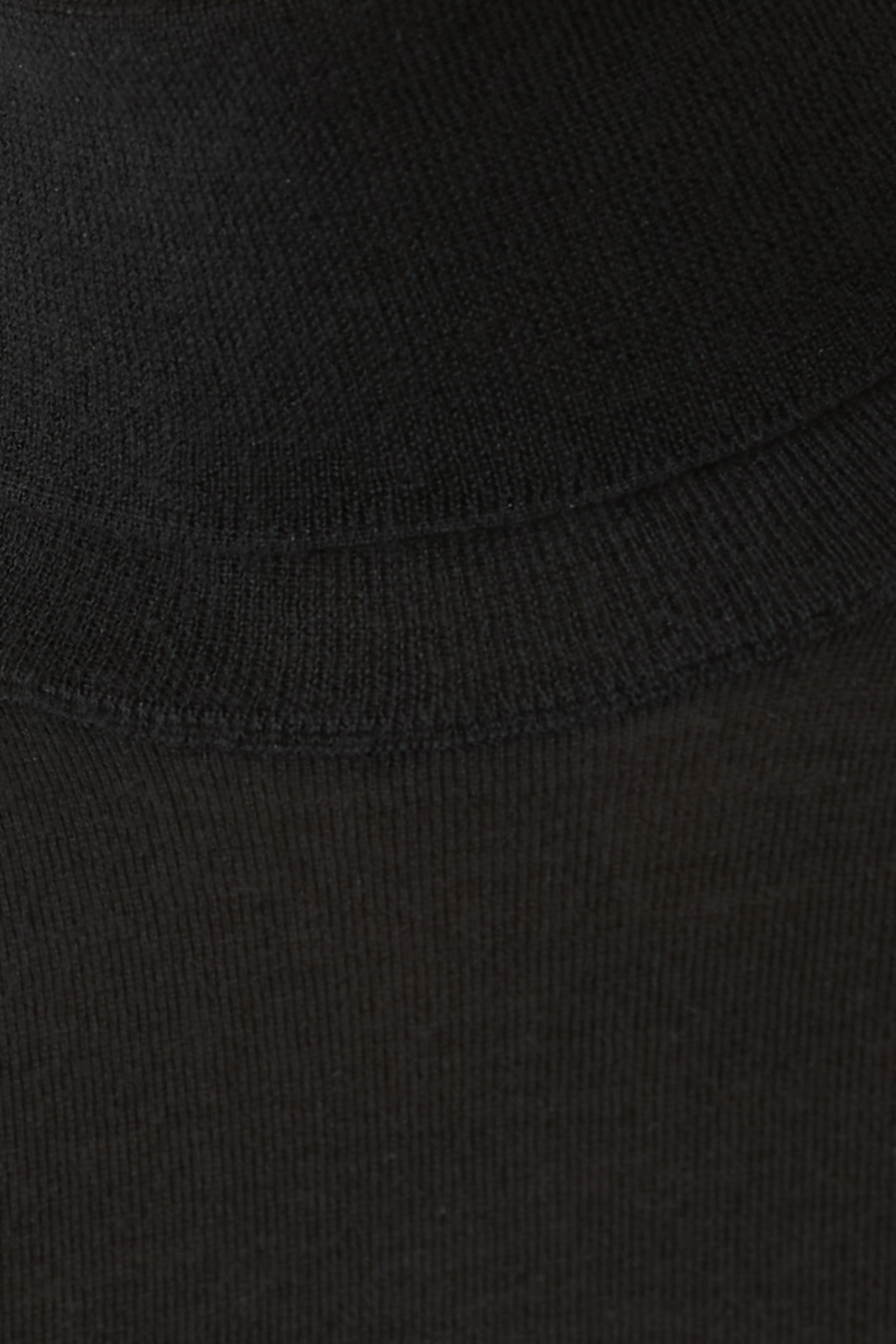  Slim Fit Cashmere & Silk Turtleneck Sweater