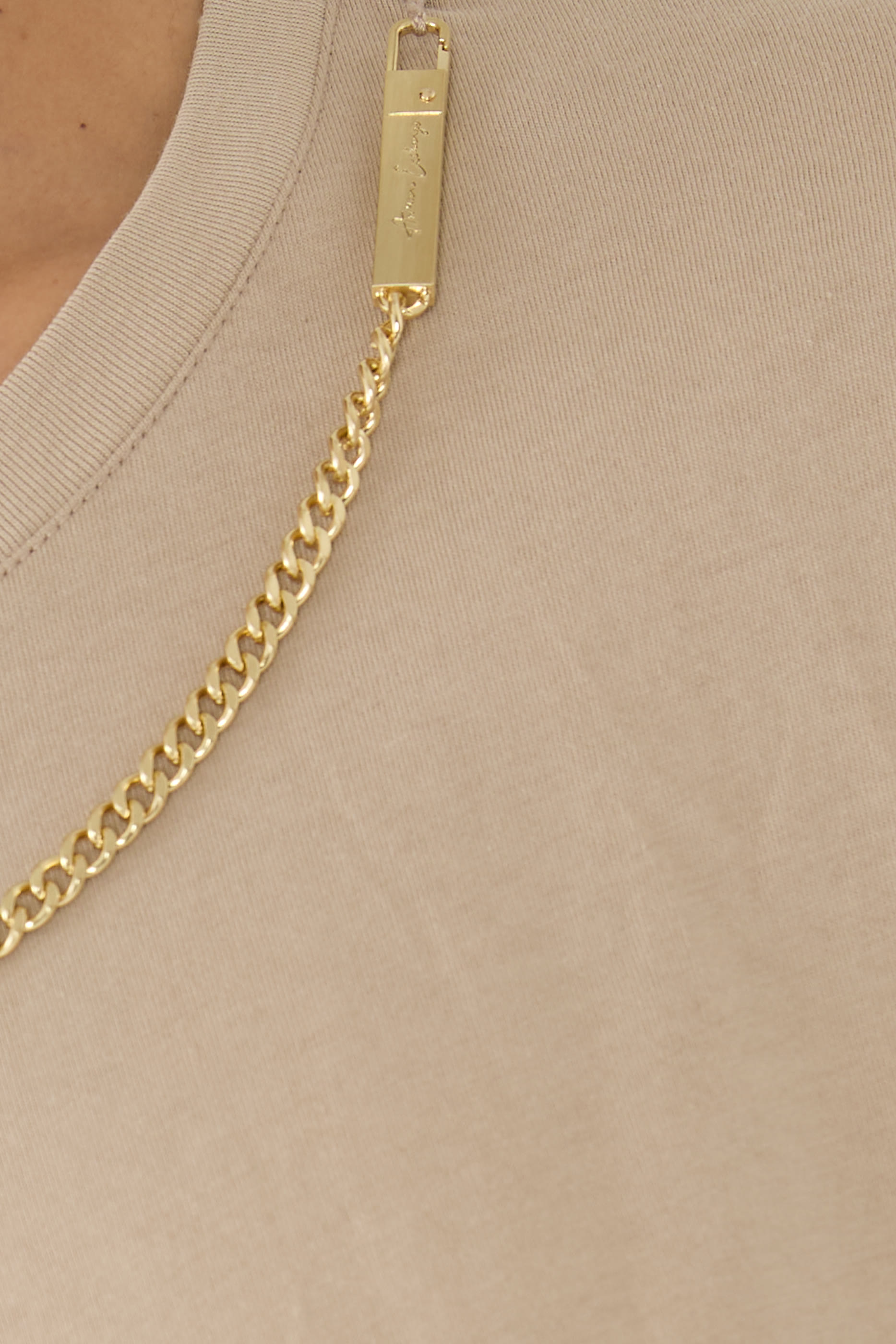 Occasionwear Neck Chain T-Shirt